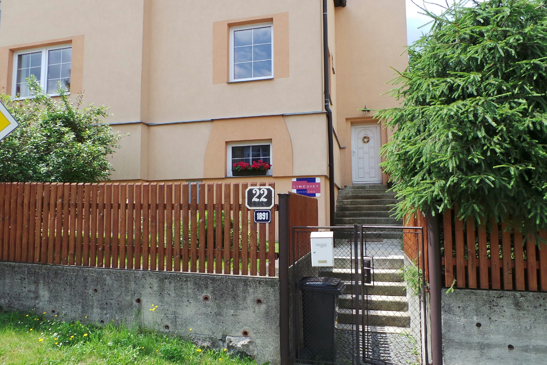 Jazyková škola LINGUIST