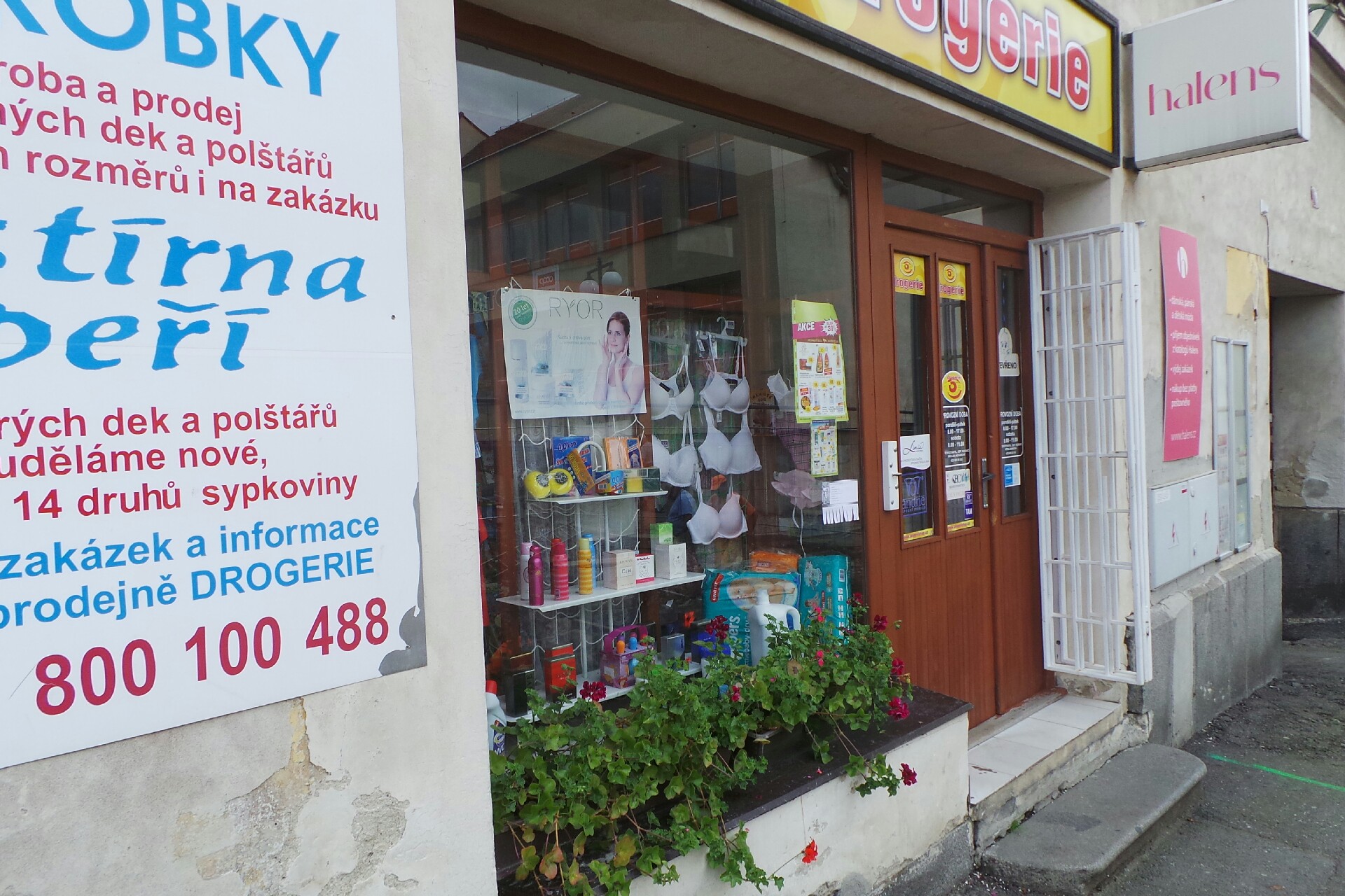 Čistírna peří Mareš