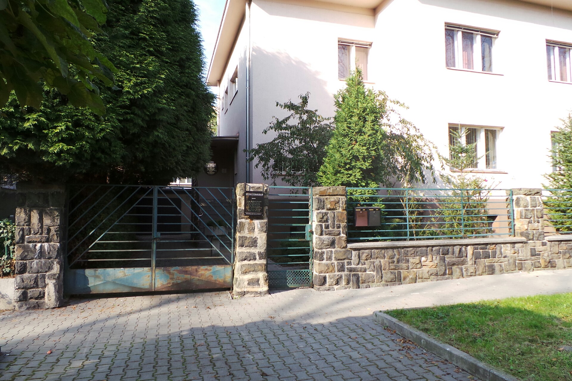 JUDr. Šárka Apltauerová