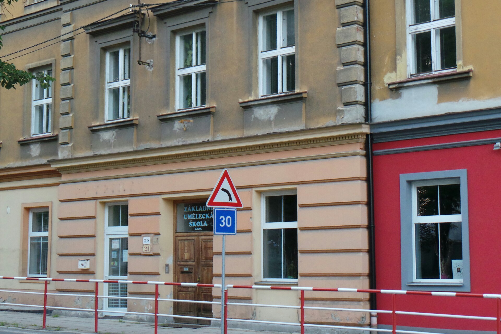 ZÁKLADNÍ UMĚLECKÁ ŠKOLA, s.r.o.