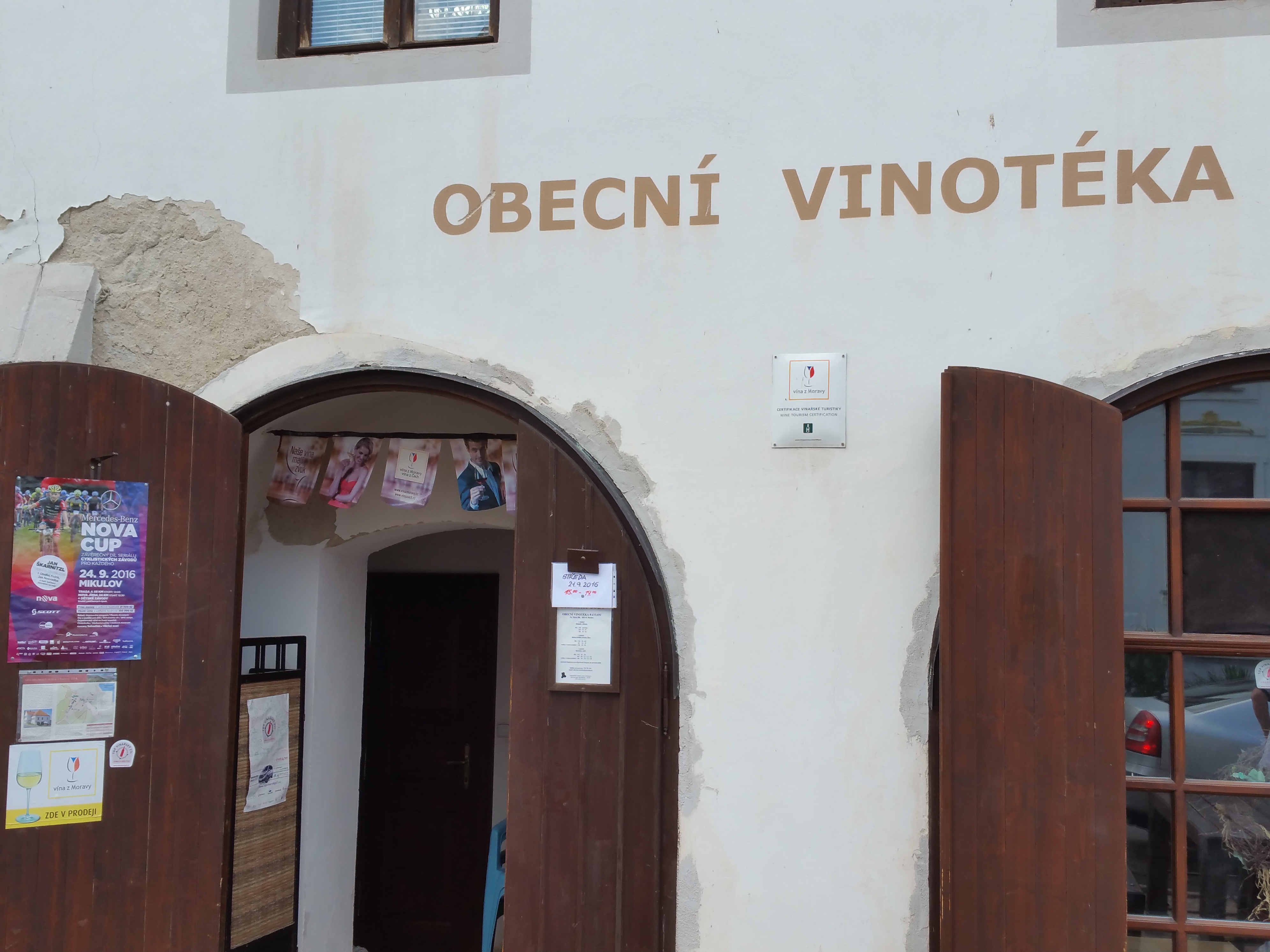 Místní lidová knihovna Pavlov foto 2