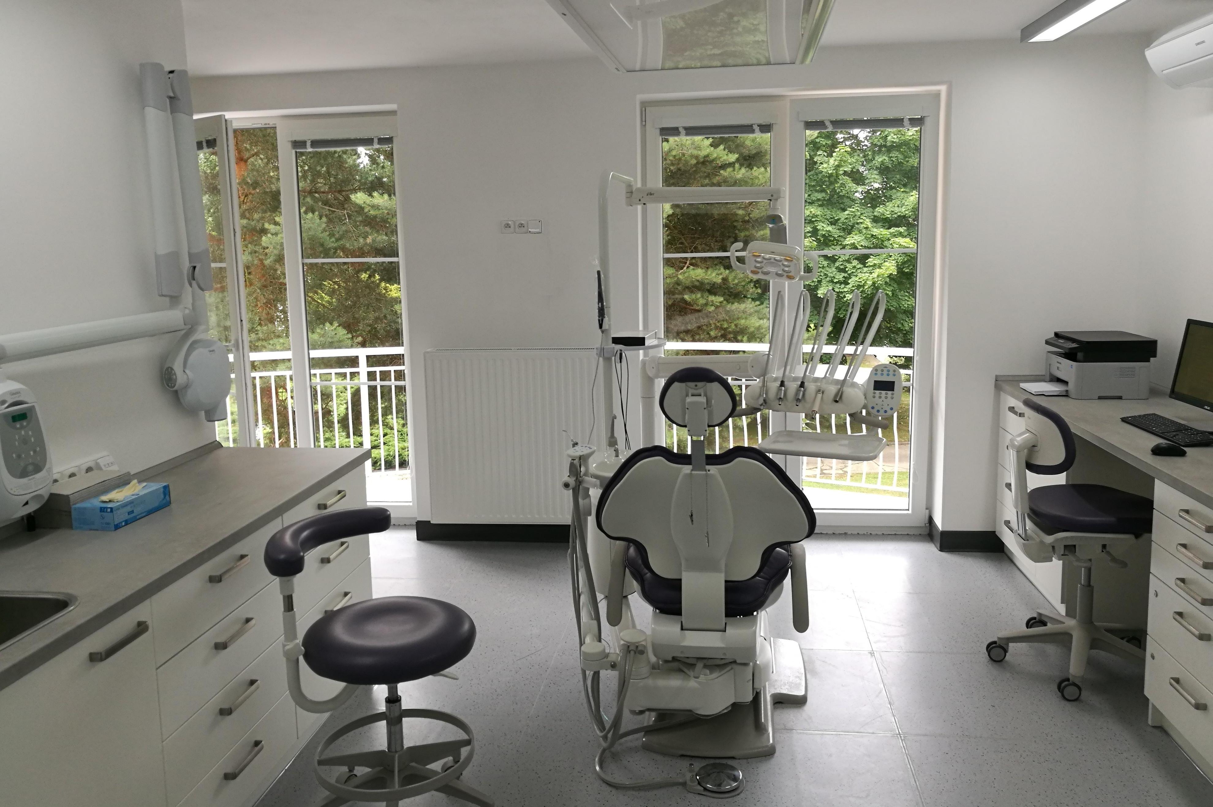 Zubní ordinace U Světa foto 1