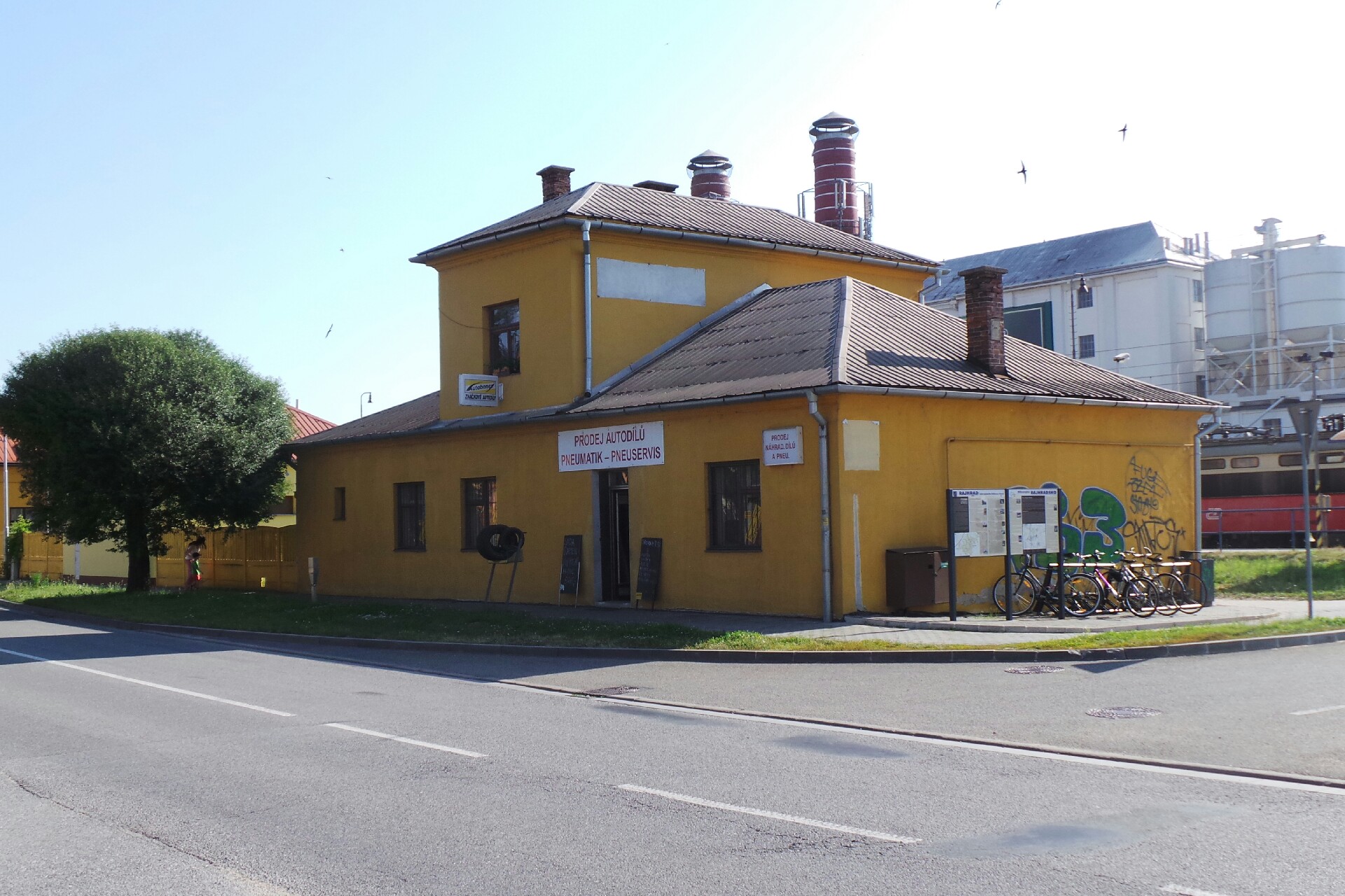 Autodíly Miloš Dolejš