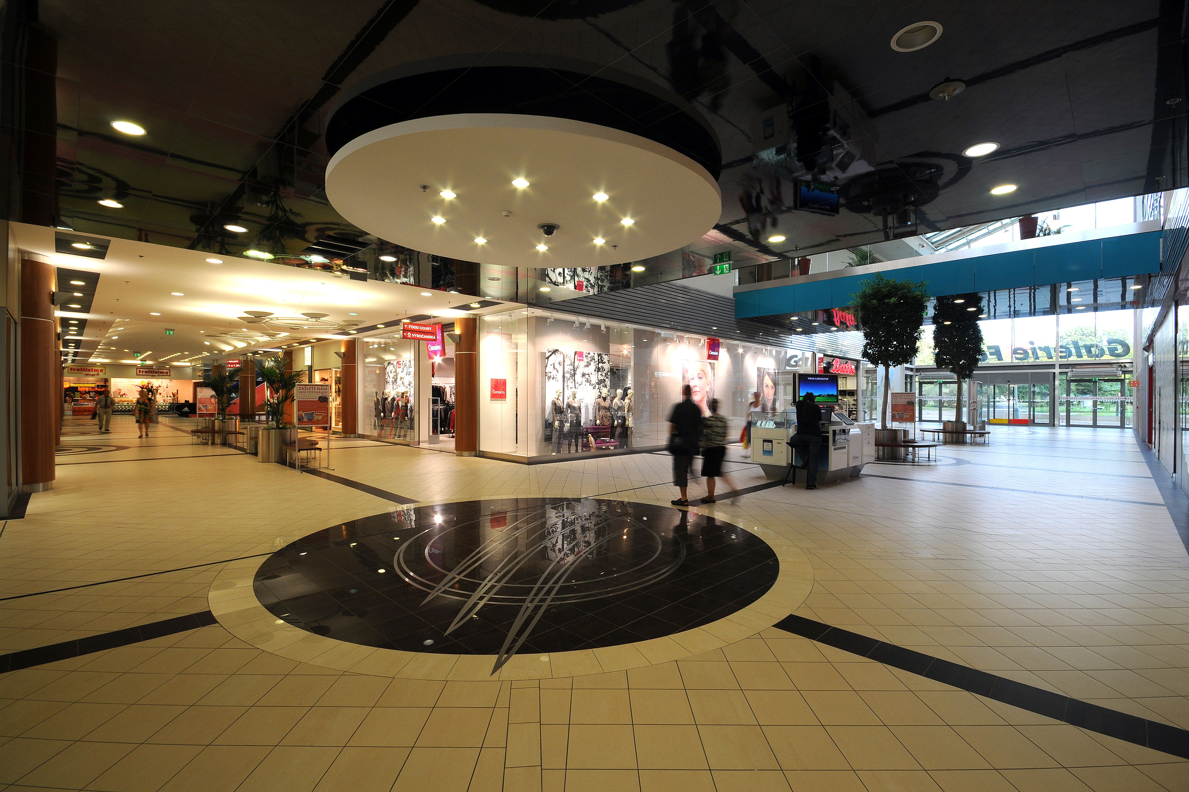 Nákupní Centrum Fénix Vysočanská foto 4