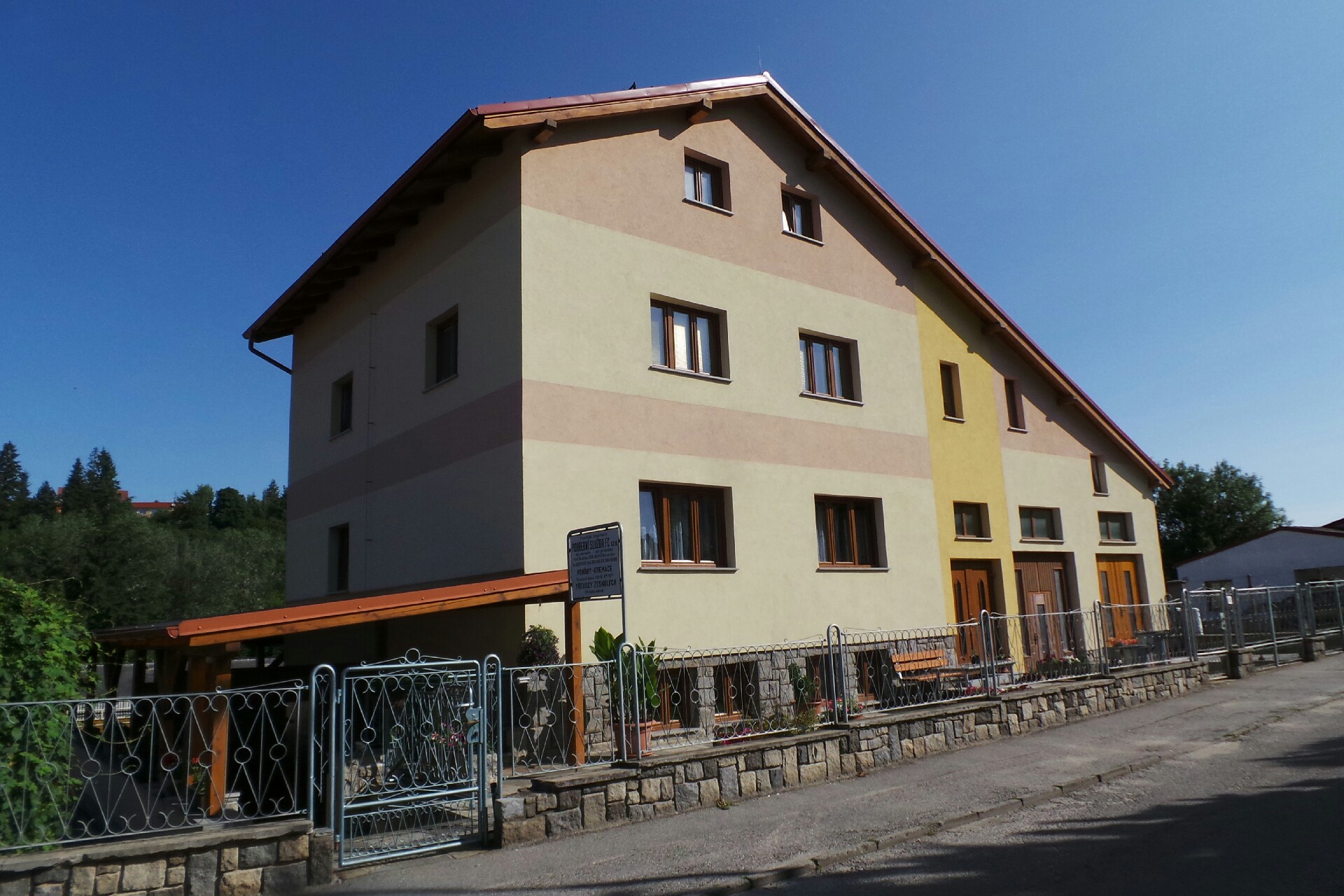 Cimerhanzl František - POHŘEBNÍ SLUŽBA FC s.r.o.