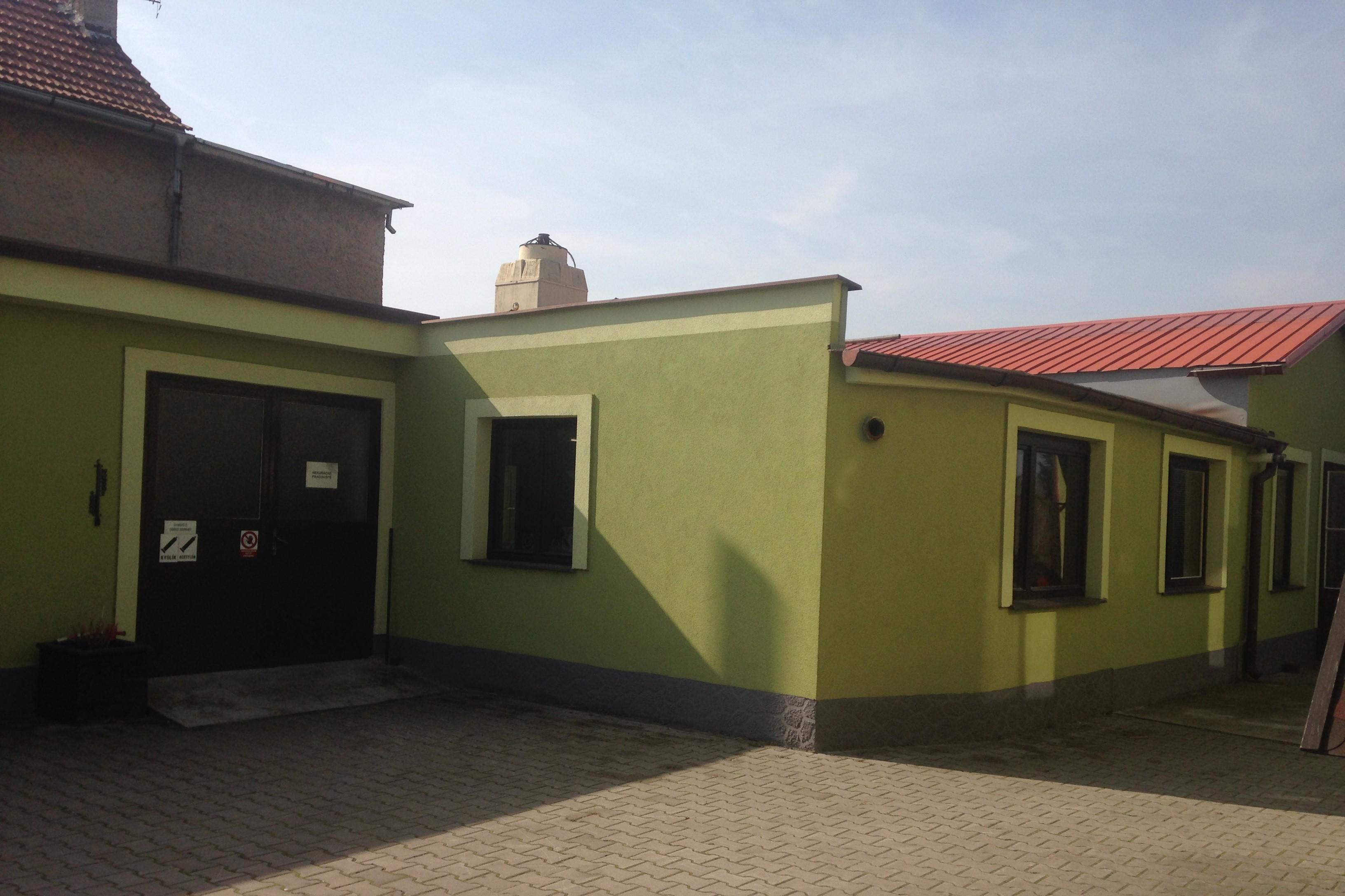 Nástrojárna a lisovna Vítovi