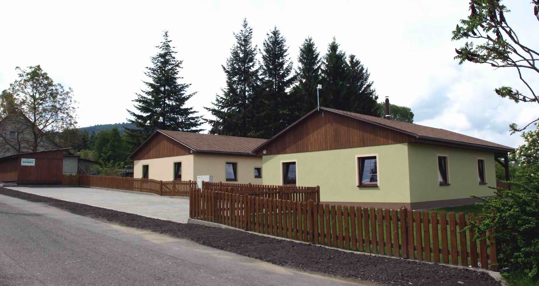 Pod spálenou hospodou foto 2