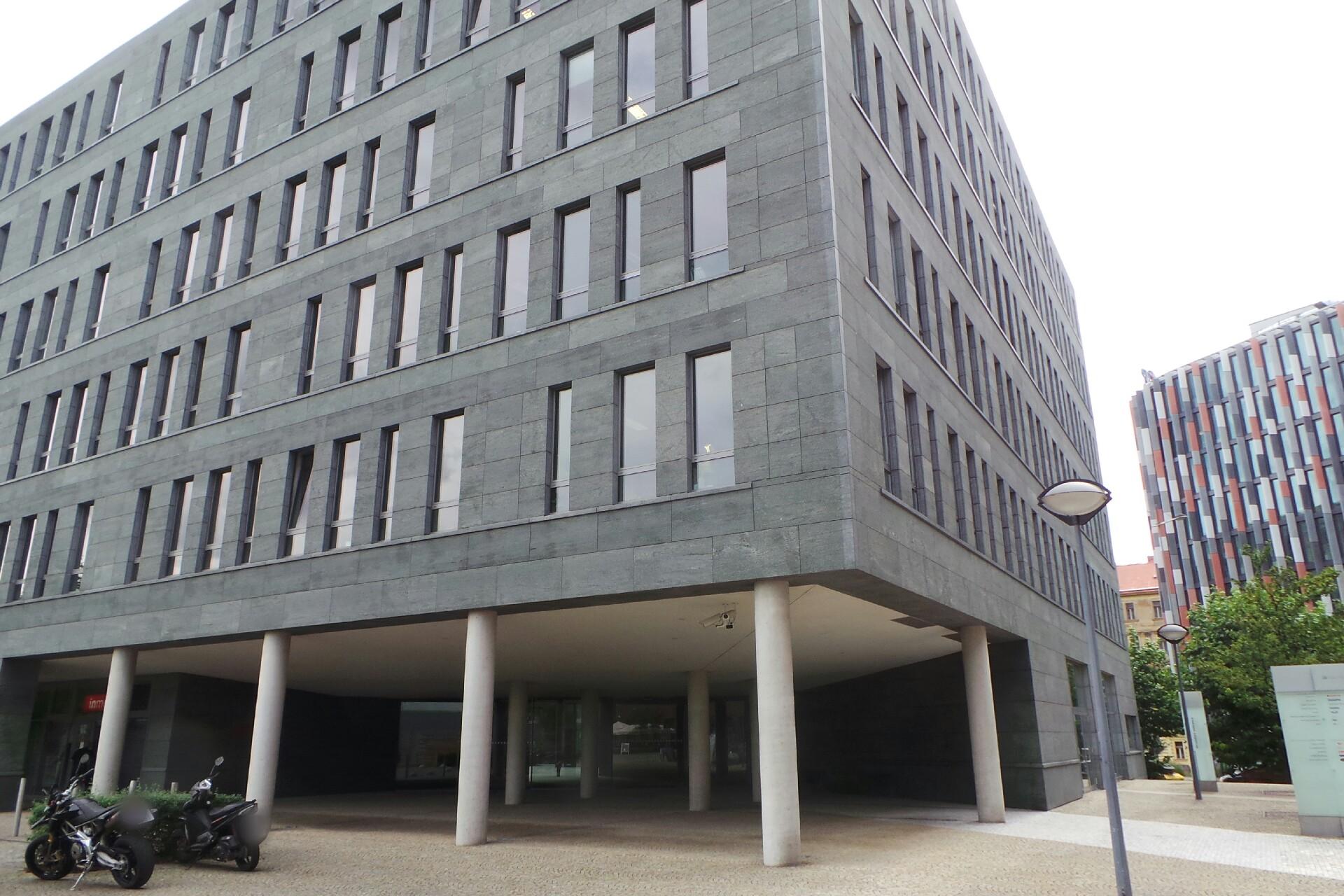 Mgr. Ondřej Chmela, advokát