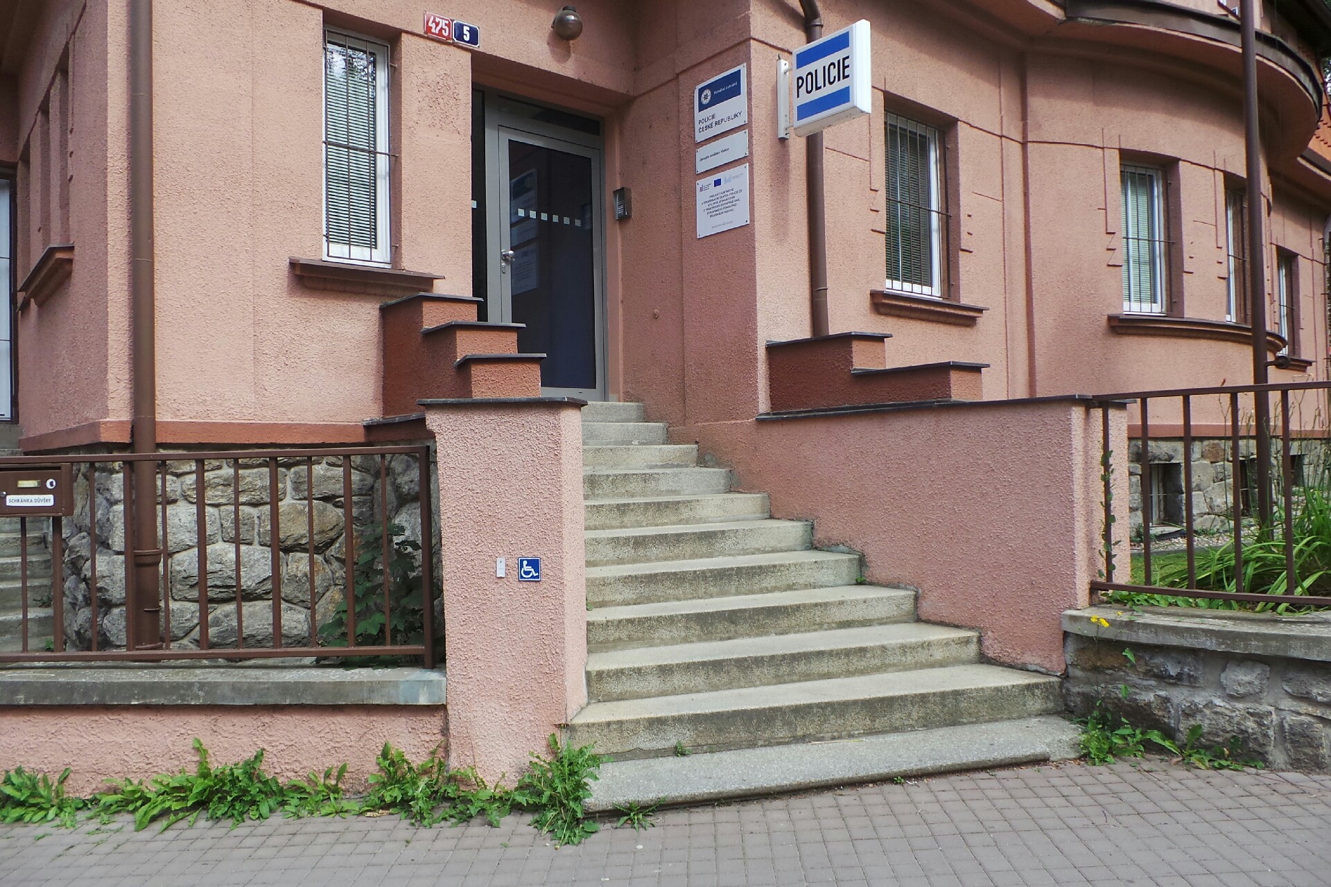 Policie ČR - Obvodní oddělení Vlašim foto 2