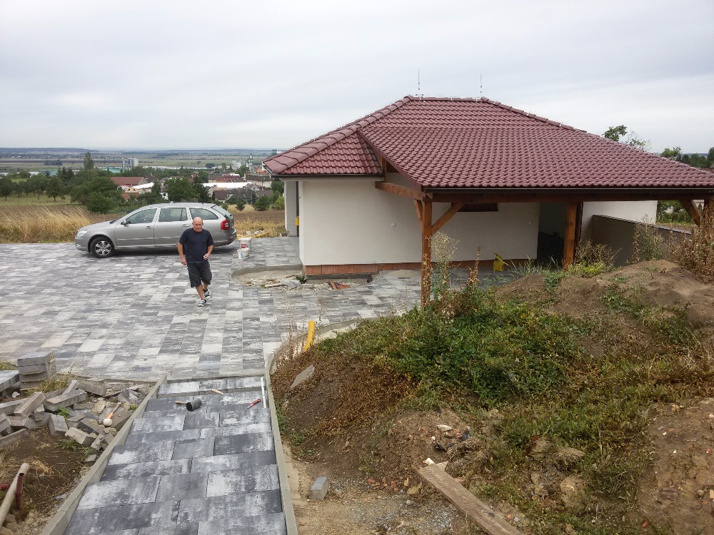 DOMECOS s.r.o. - stavební firma foto 4