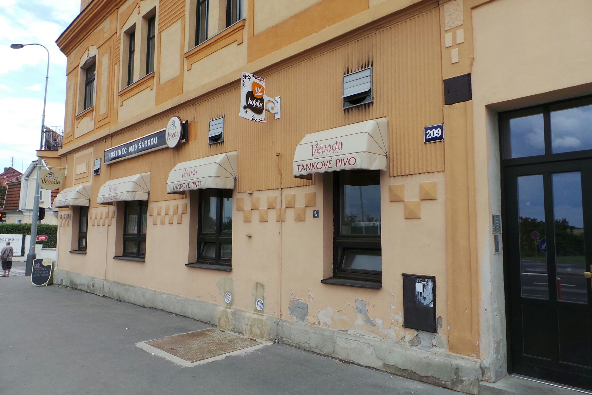 Hostinec nad Šárkou