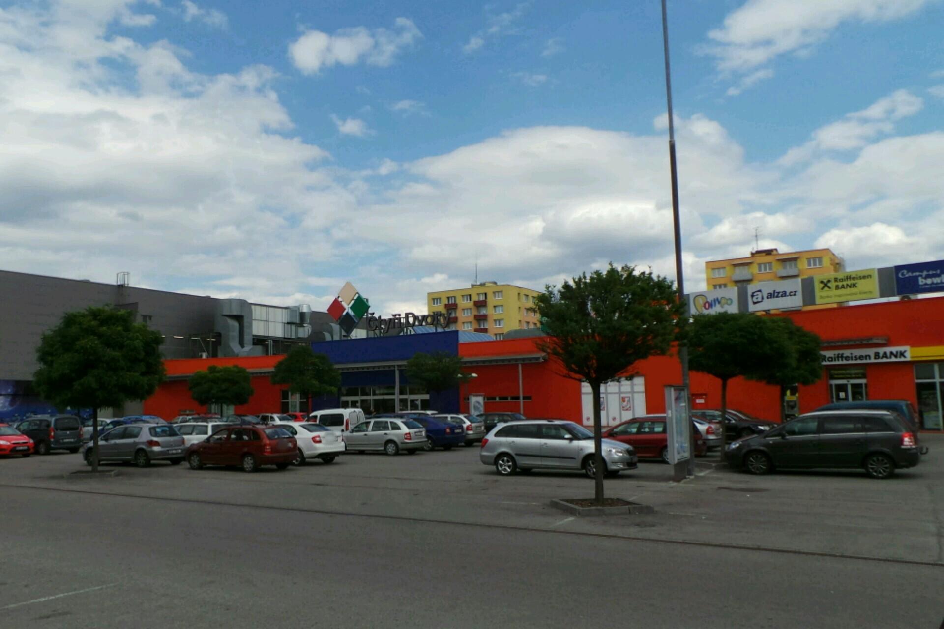 Raiffeisenbank - bankomat foto 2