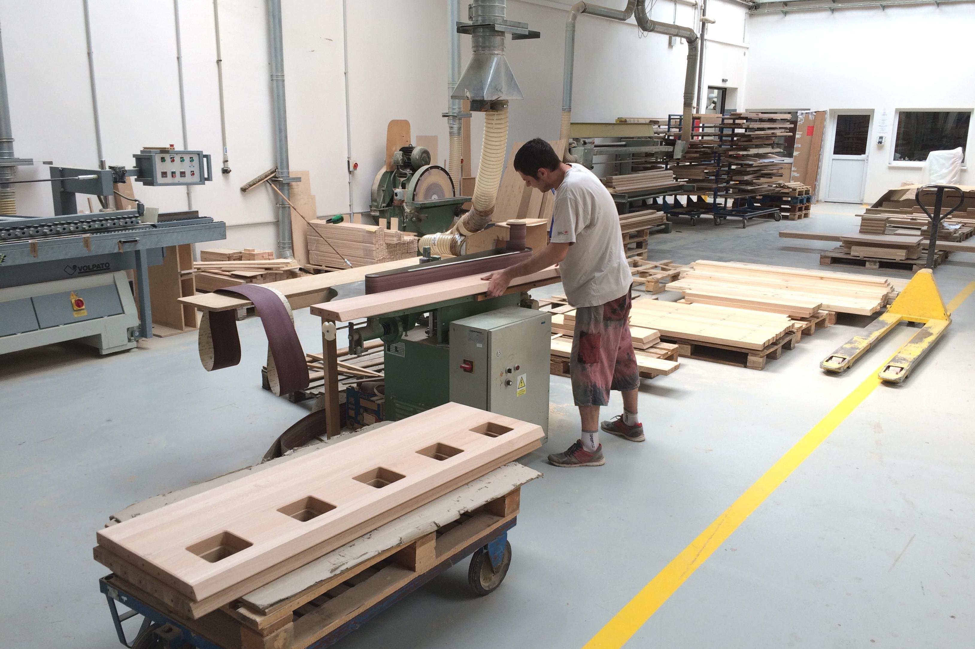 SUNINTERIER Nábytek na míru