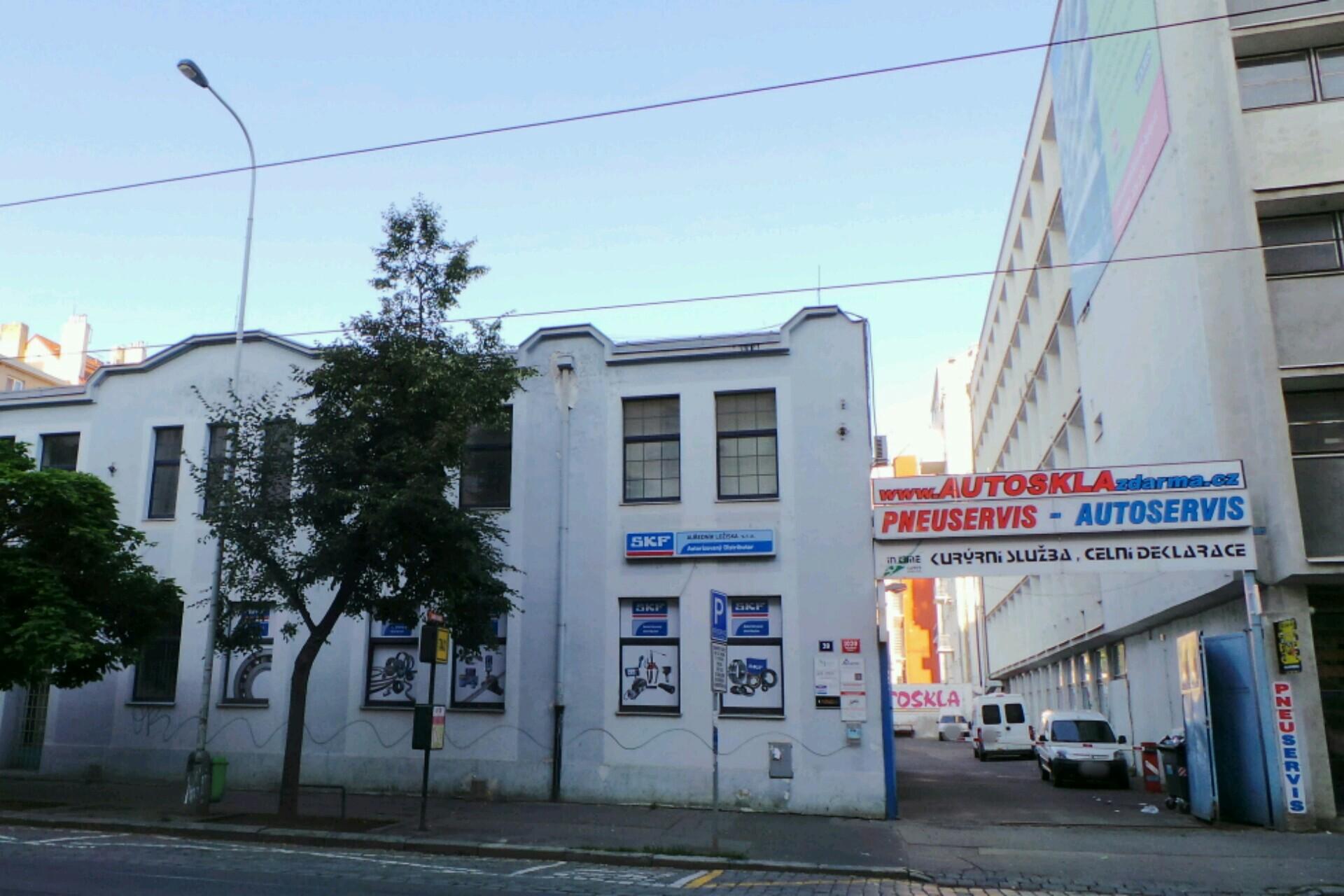 LAMAR Invest, s.r.o. foto 1