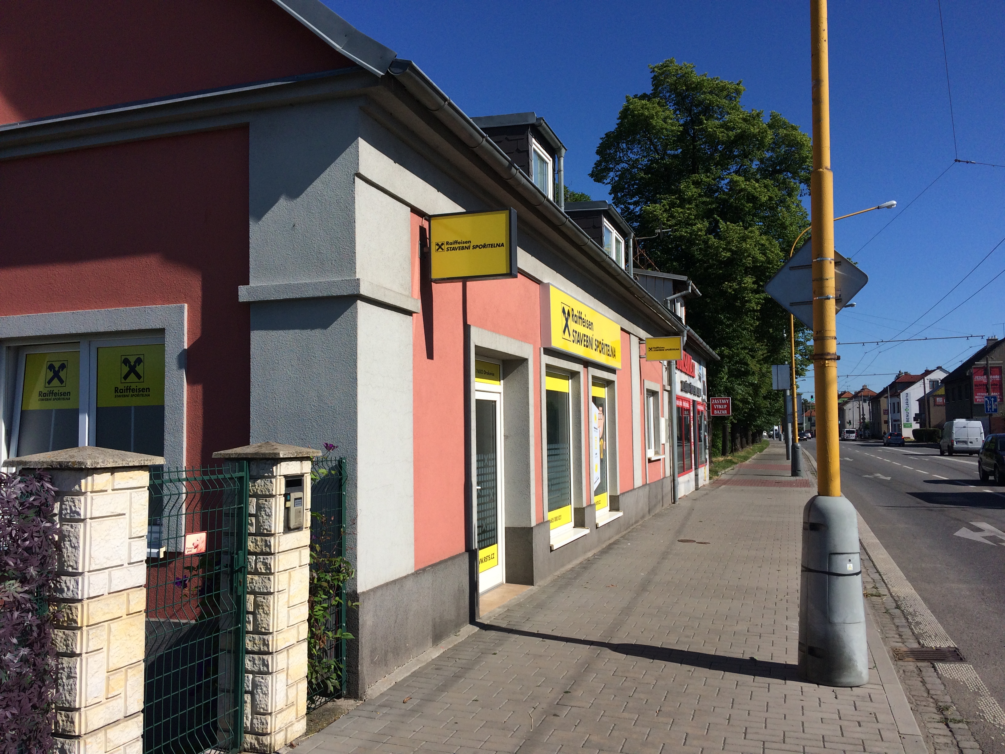 Raiffeisen stavební spořitelna, a.s. foto 2