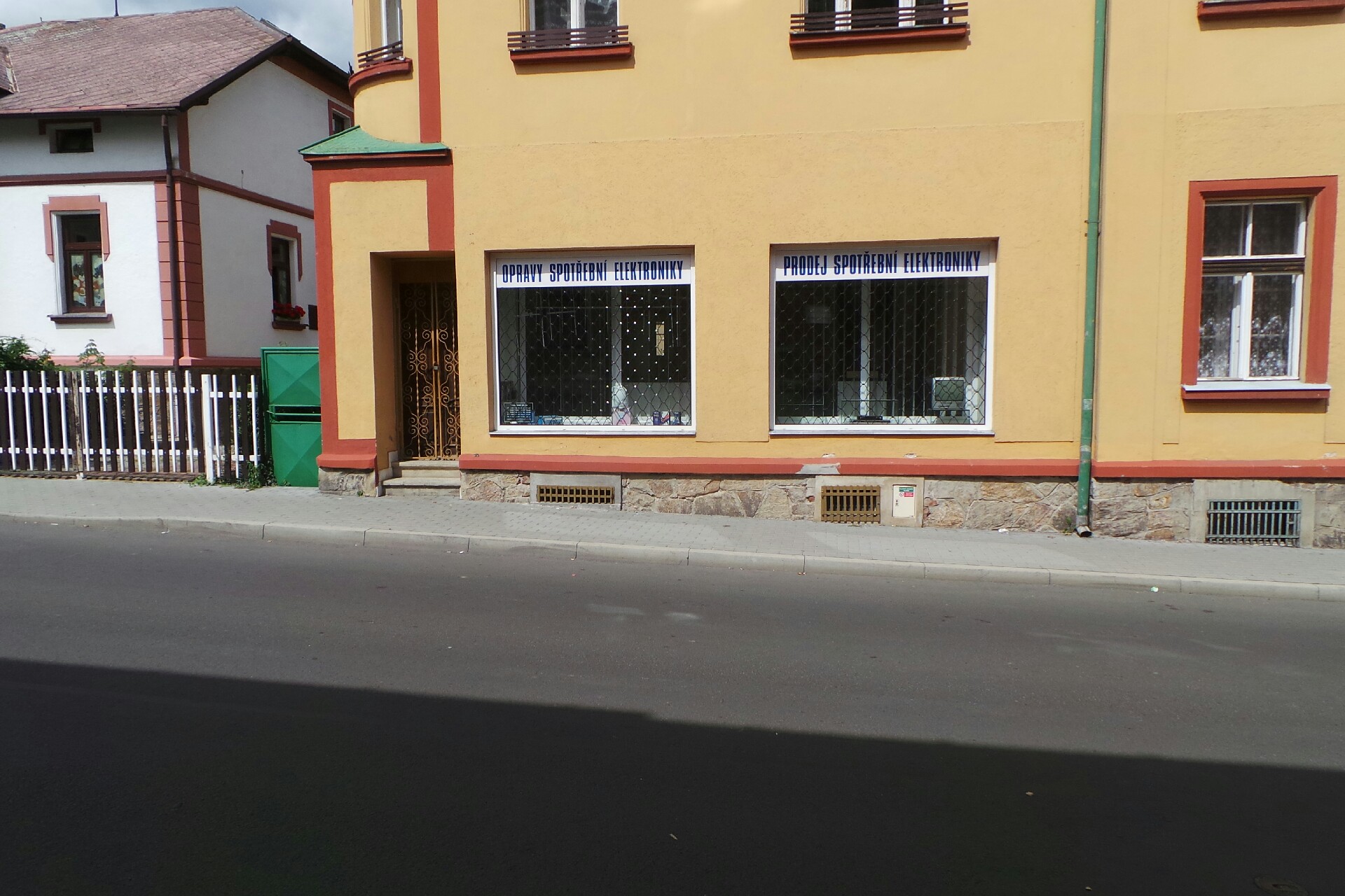 Opravy spotřební elektroniky - Dáša Danišíková