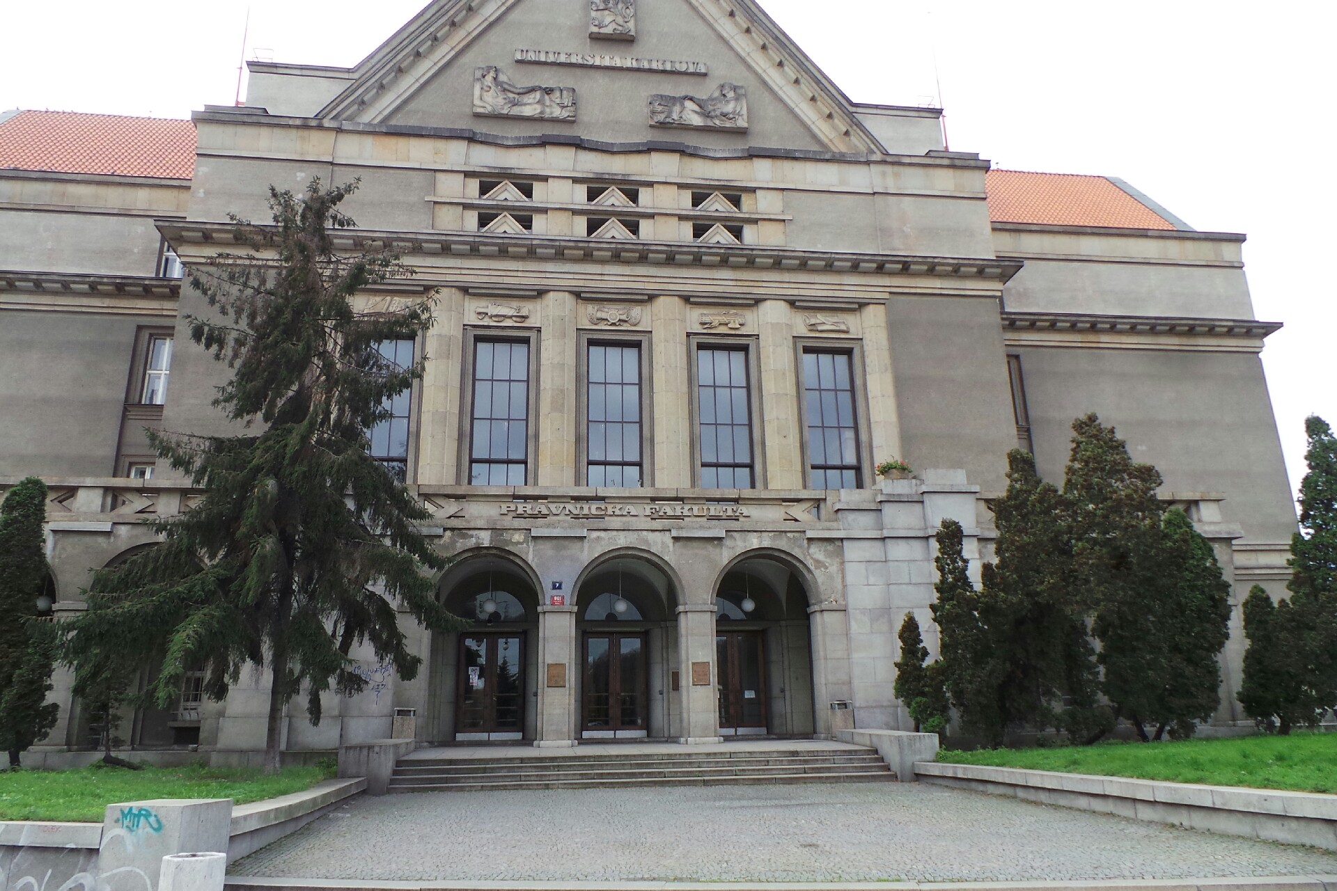 Centrum zdravotnického práva Právnické fakulty - Univerzita Karlova