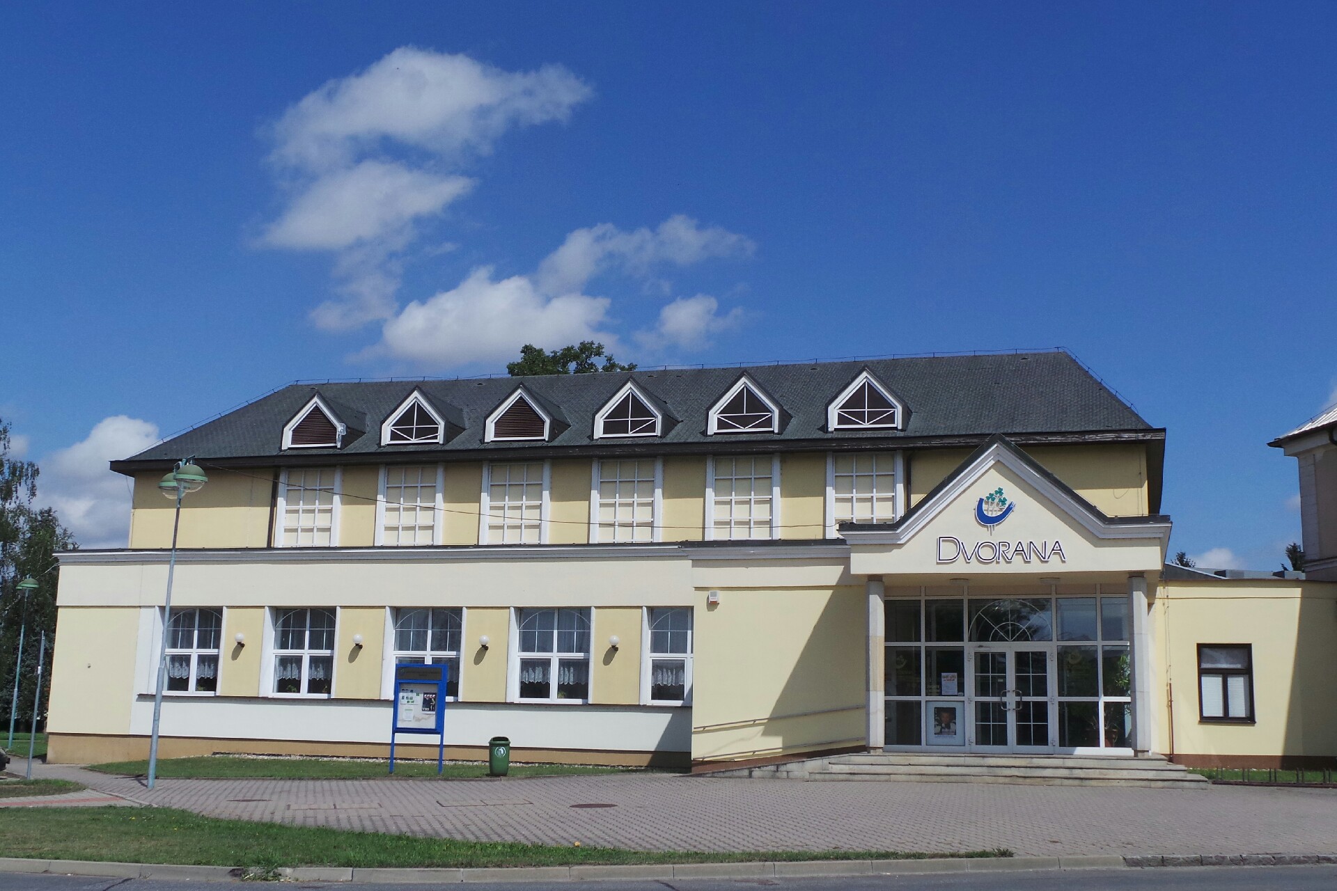 Kulturní středisko Dvorana, s.r.o.