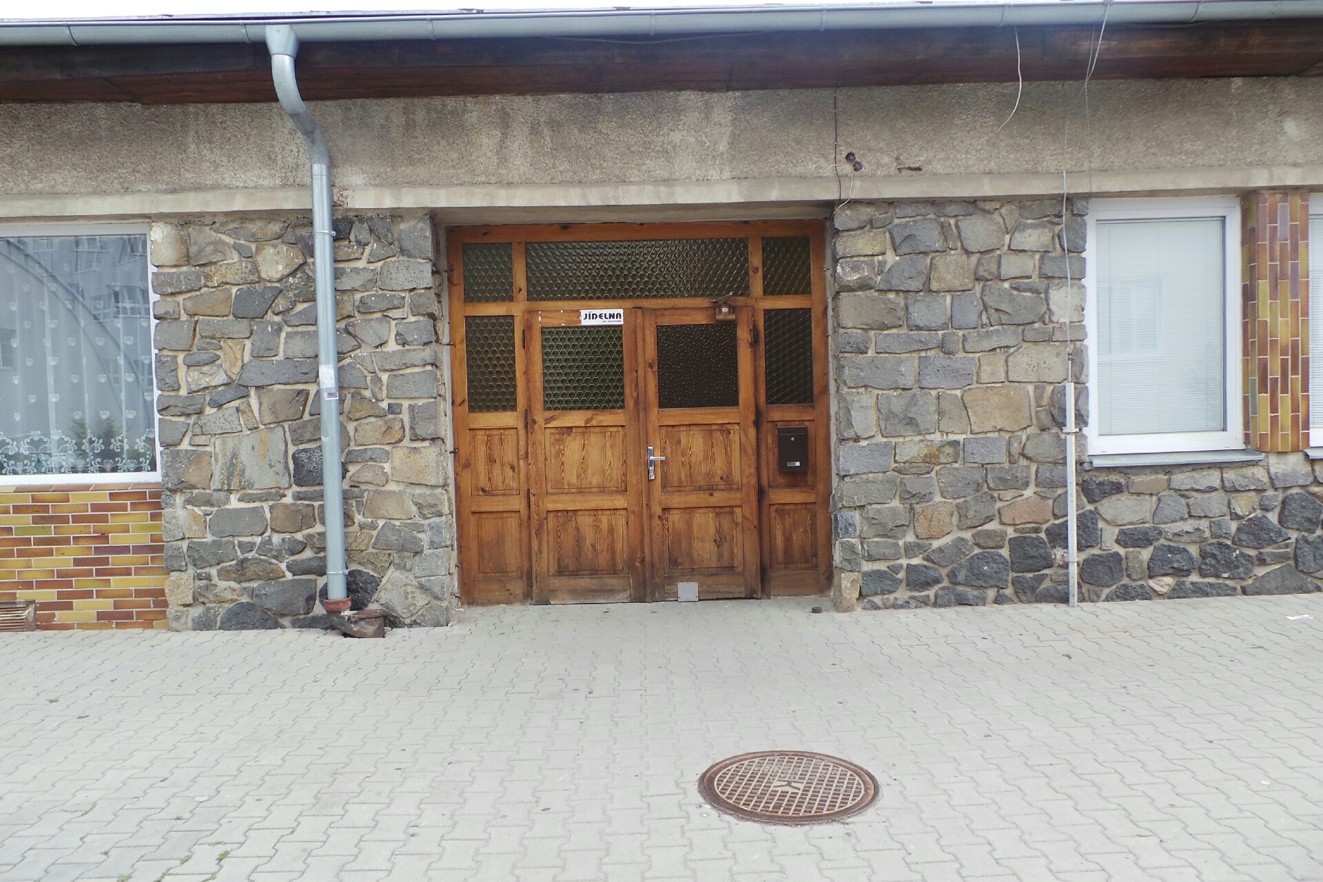 Školní jídelna Benešov, Jiráskova foto 1