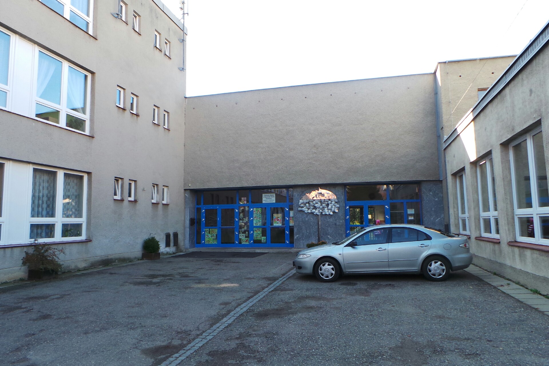 Základní škola a Mateřská škola Olomouc, Nedvědova 17