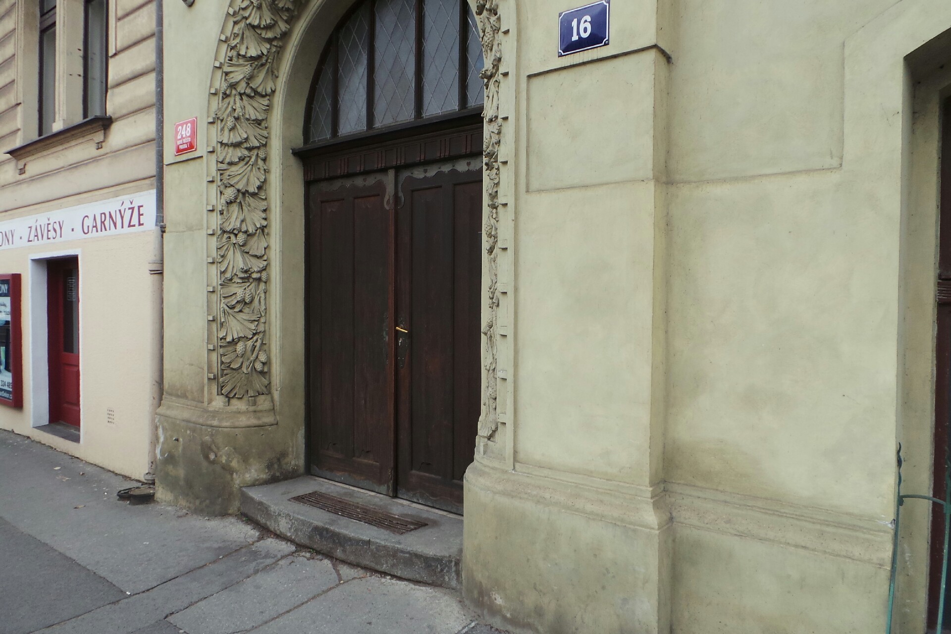 prof. Ing.arch. Robert Votický