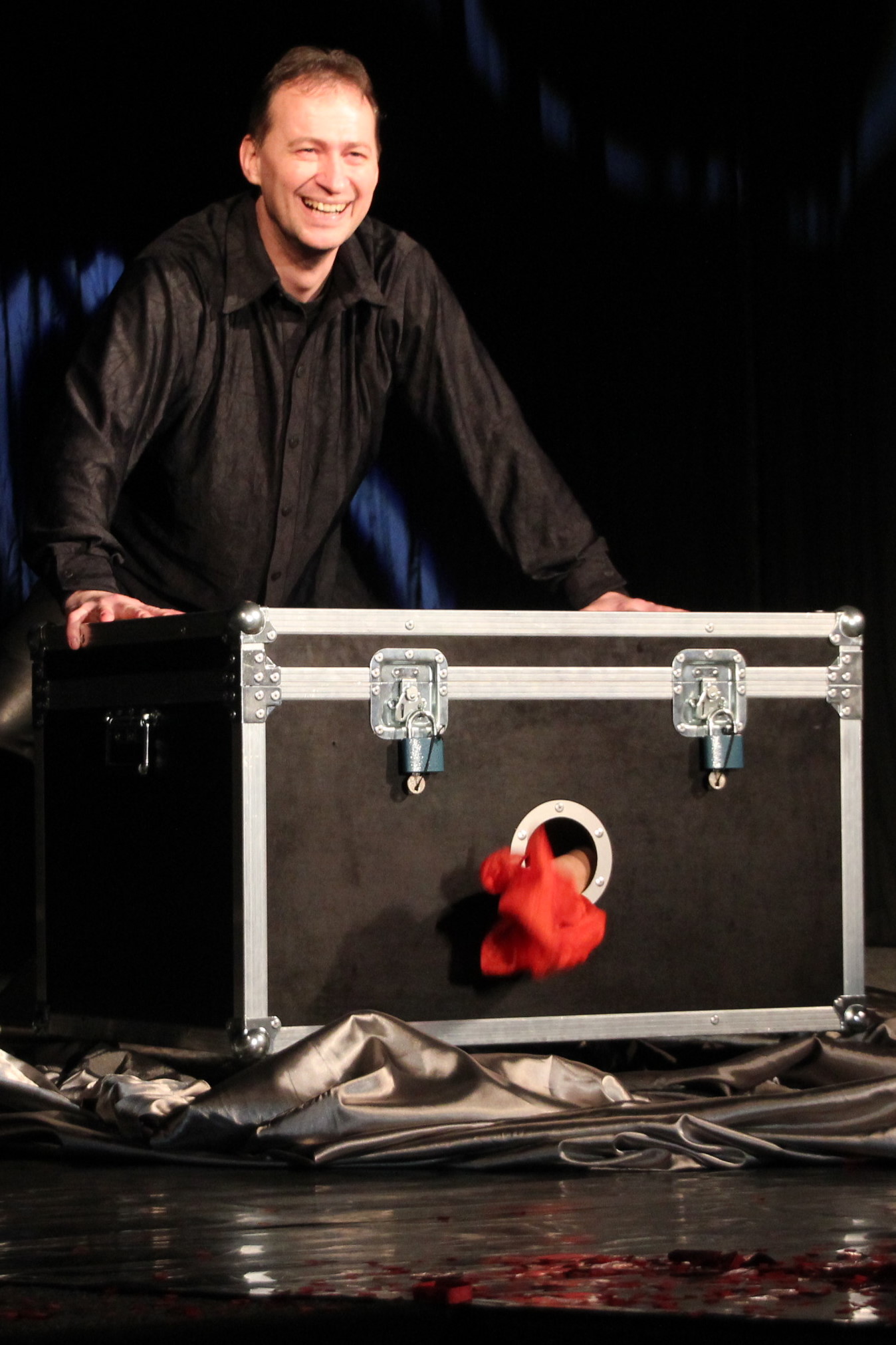 DUO RASCALS - magie & iluze foto 3