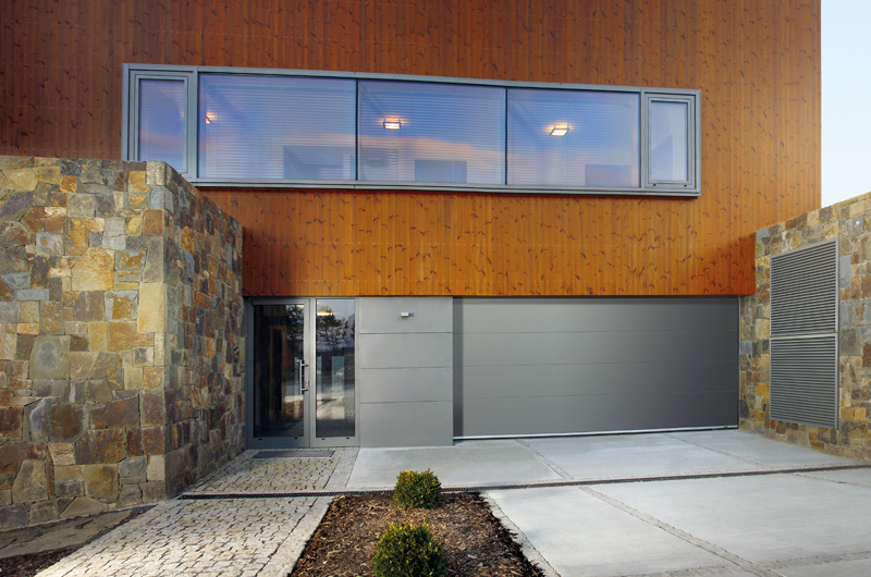 TRIDO - automatické dveře a garážová vrata foto 2