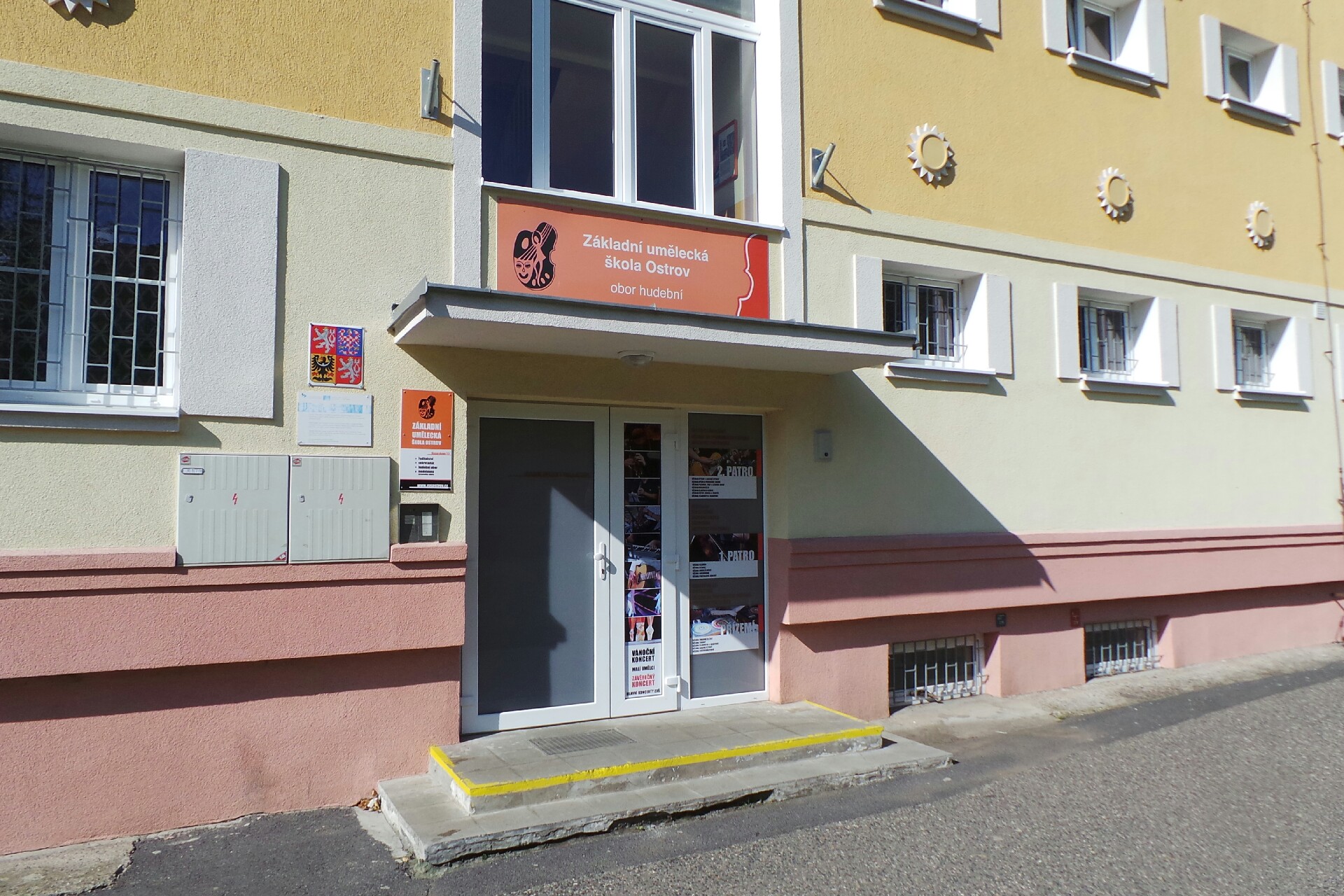 ZUŠ Ostrov