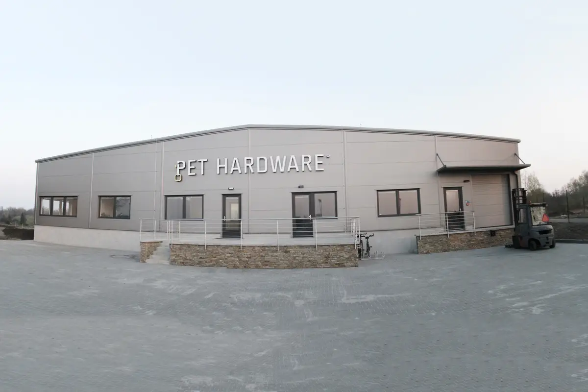 Pet Hardware ®