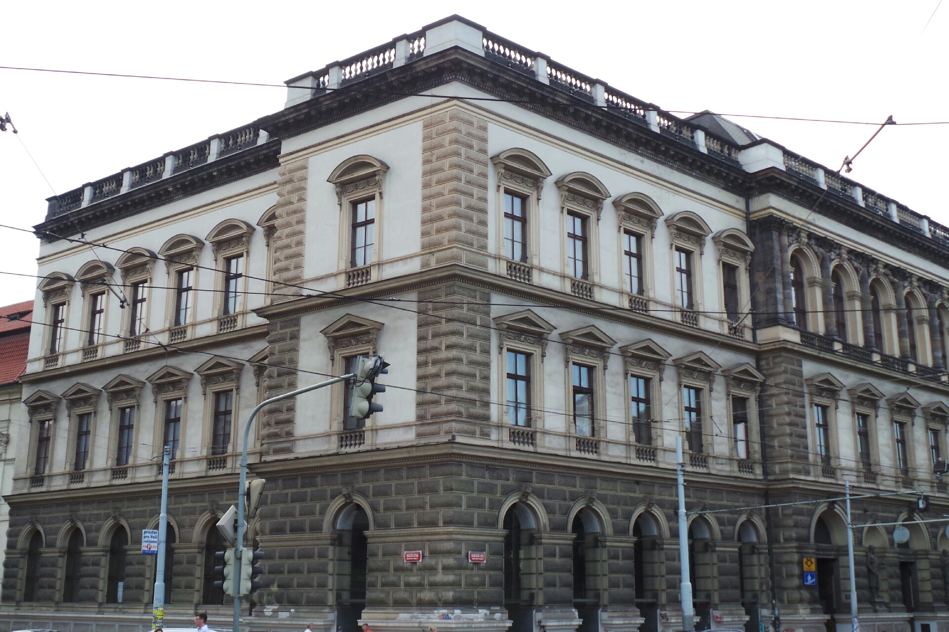 České vysoké učení technické v Praze - Ústav technické matematiky Fakulty strojní