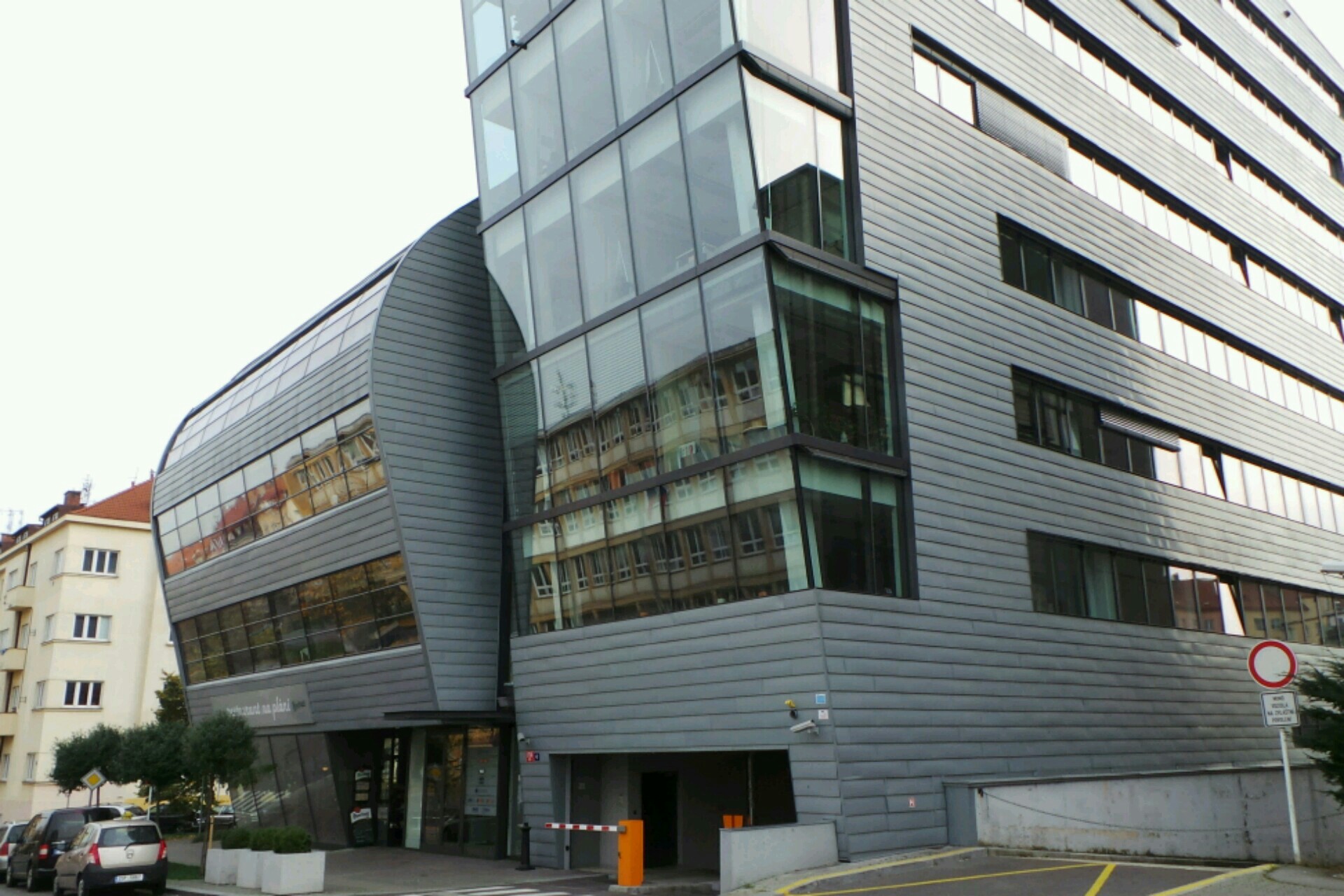 BOLTON CZECHIA, spol. s r.o.