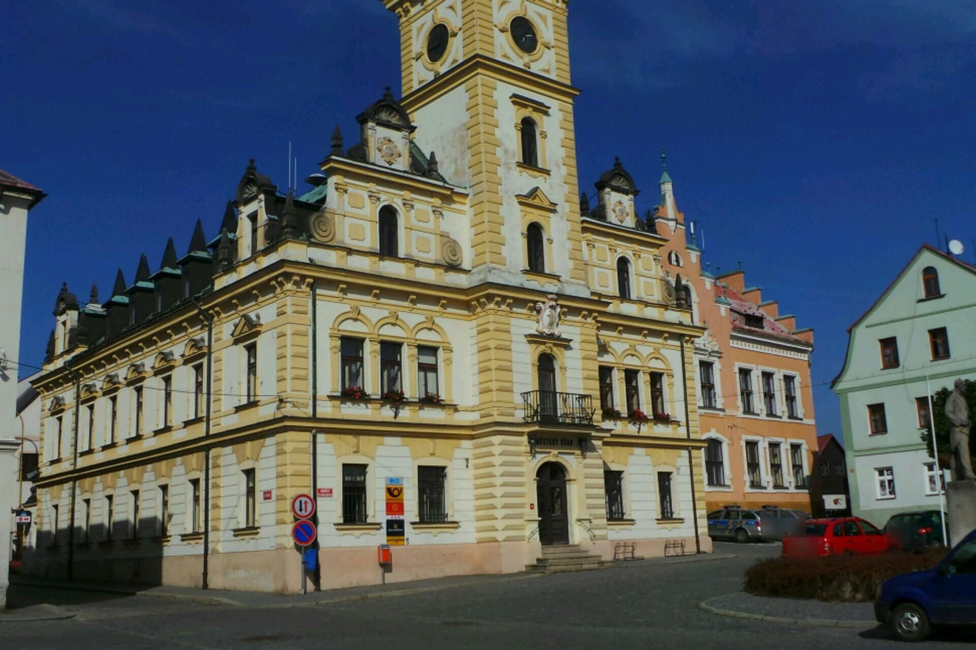 Hodkovice nad Mohelkou - městský úřad