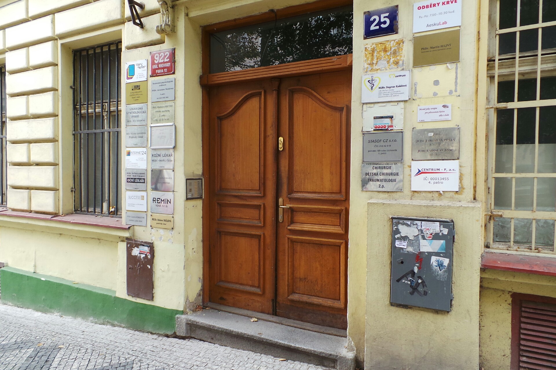 MUDr. Zuzana Kobesová foto 1