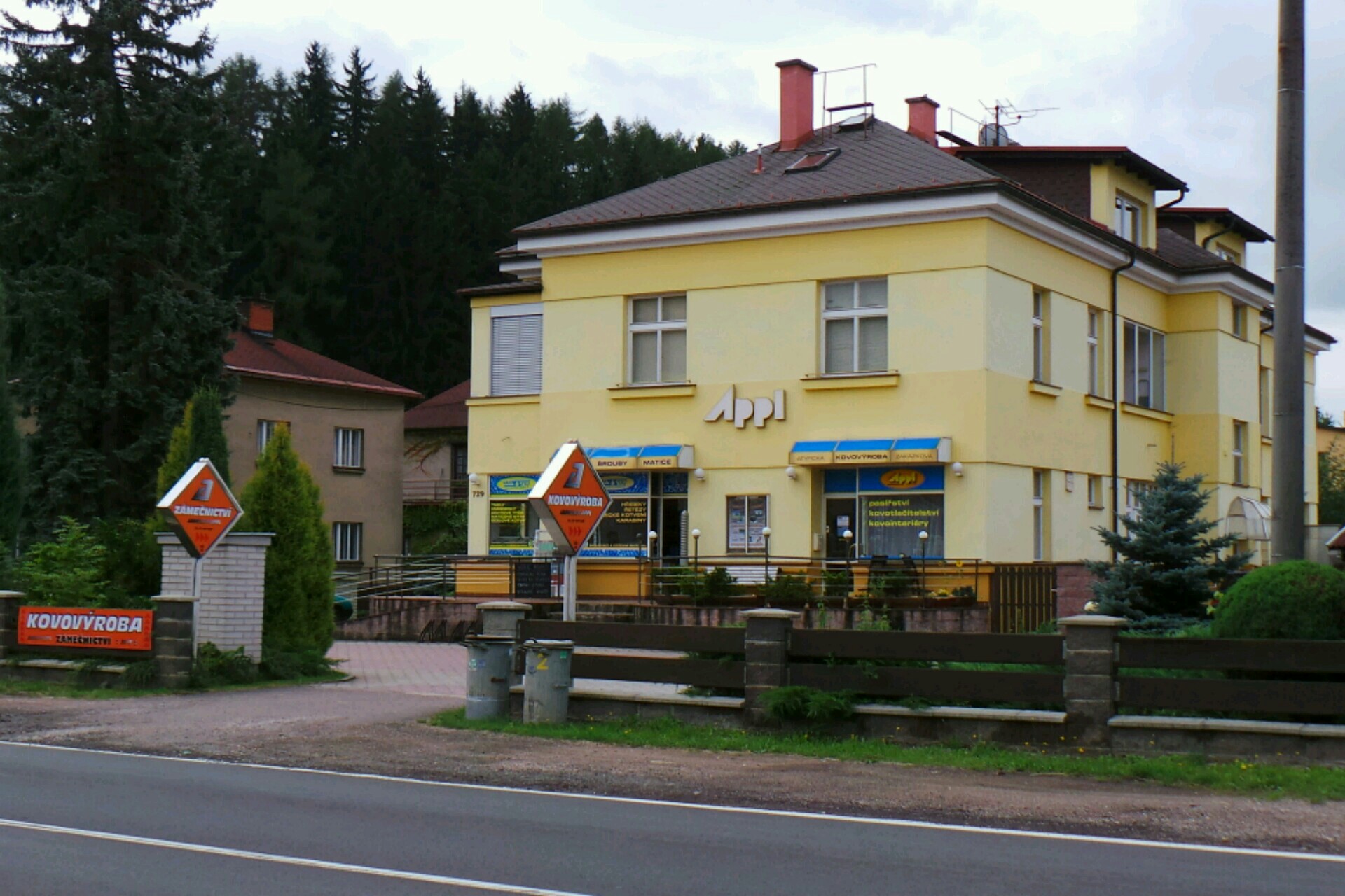 Jaroslav Appl - Výroba interiérových doplňků