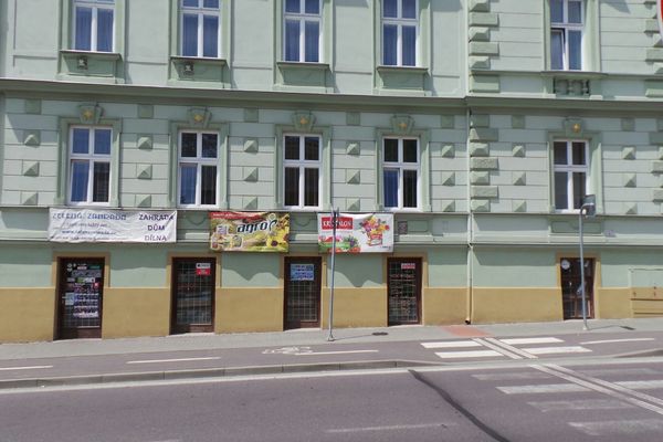 Zelena Zahrada Znojmo () Zelena Zahrada Znojmo