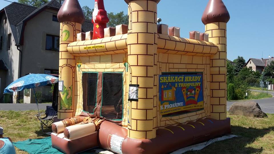 Skákací hrady a trampolíny Kostolnik foto 6