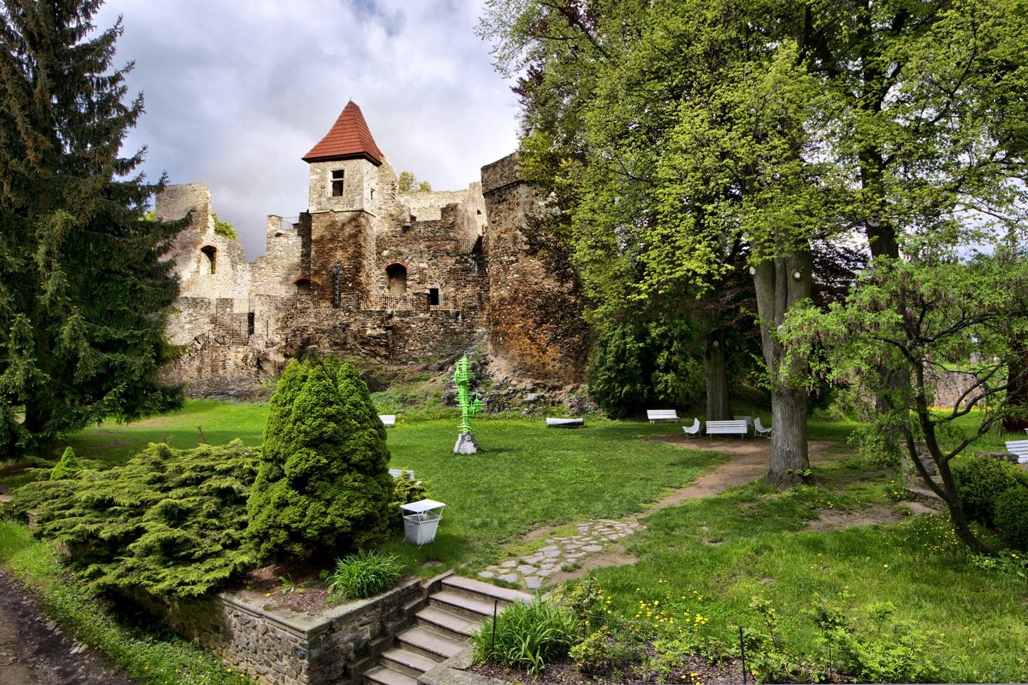 Galerie, hrad, zámek Klenová foto 3