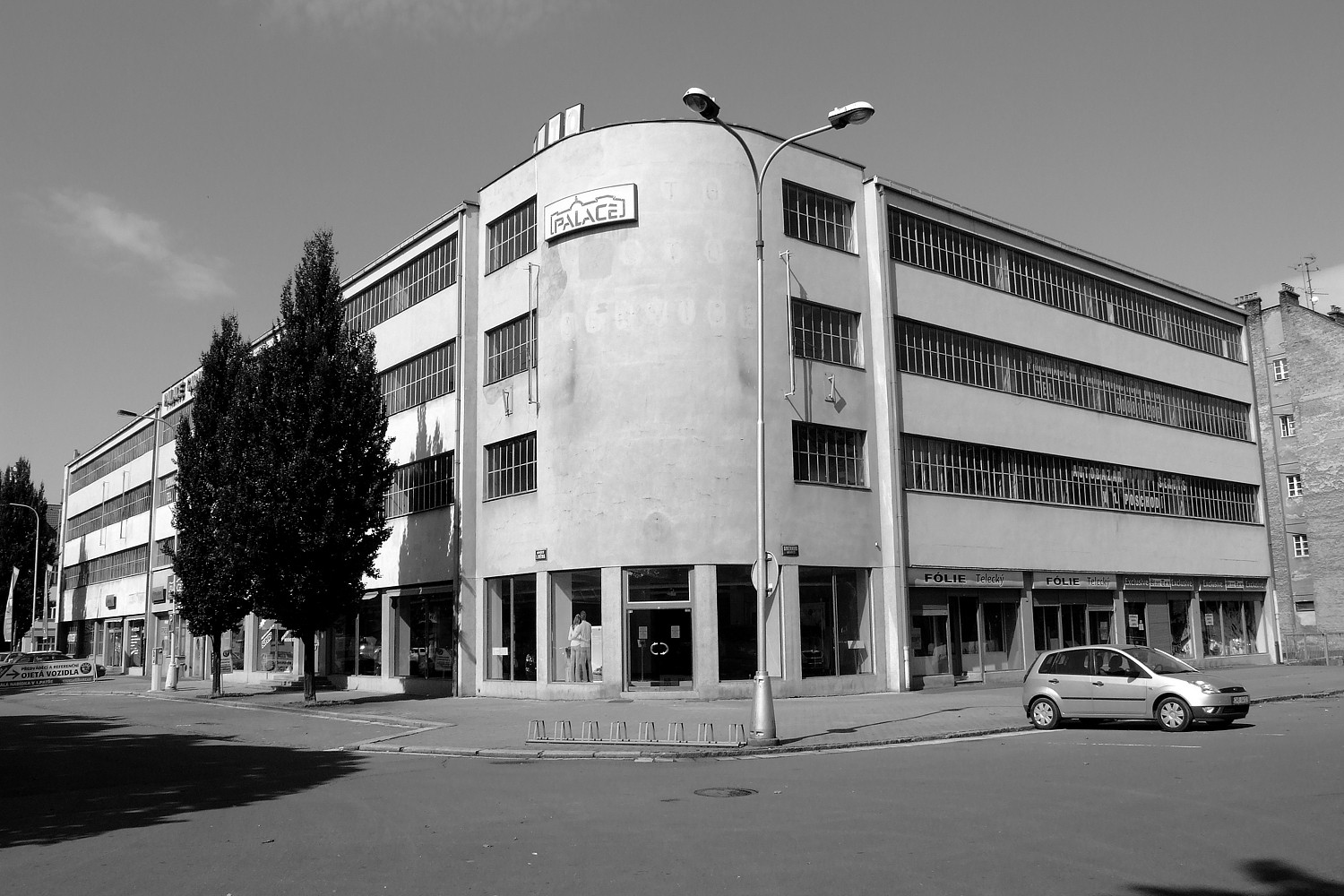 AMZ - AUTO MOTO ZASTAVÁRNA foto 3