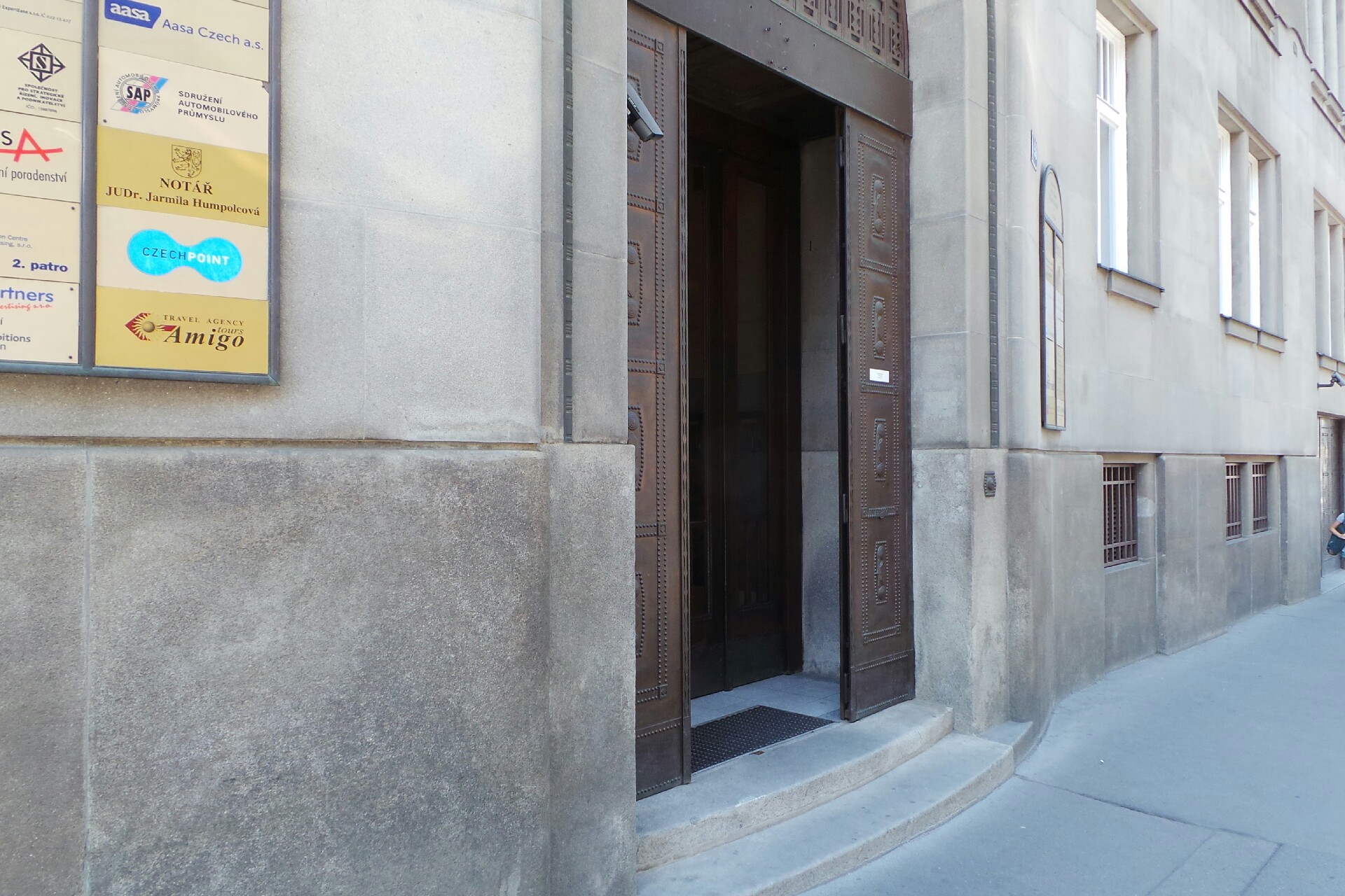 JUDr. Olivia Tučková, advokátka