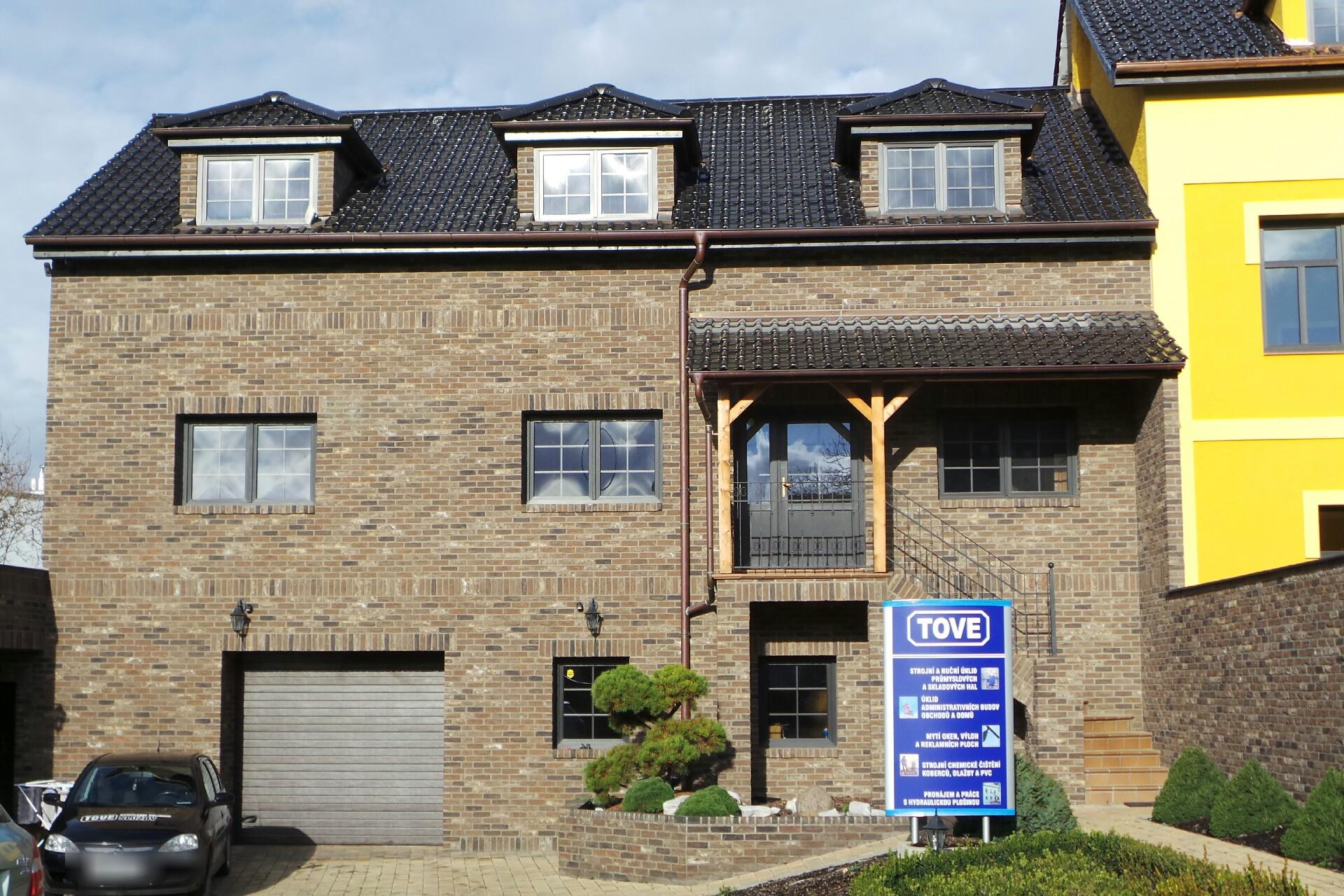 TOVE - Tomáš Večeřa