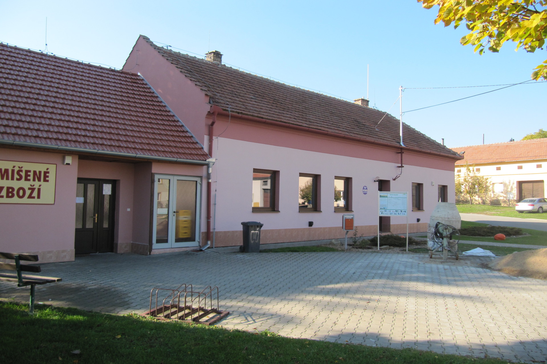 Nemochovice - obecní úřad foto 1