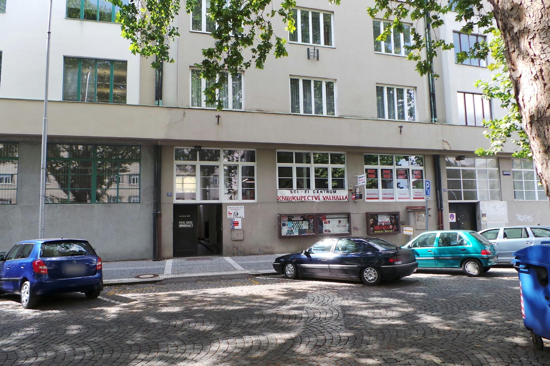 Alena Soókyová Studio B.A.S.T.