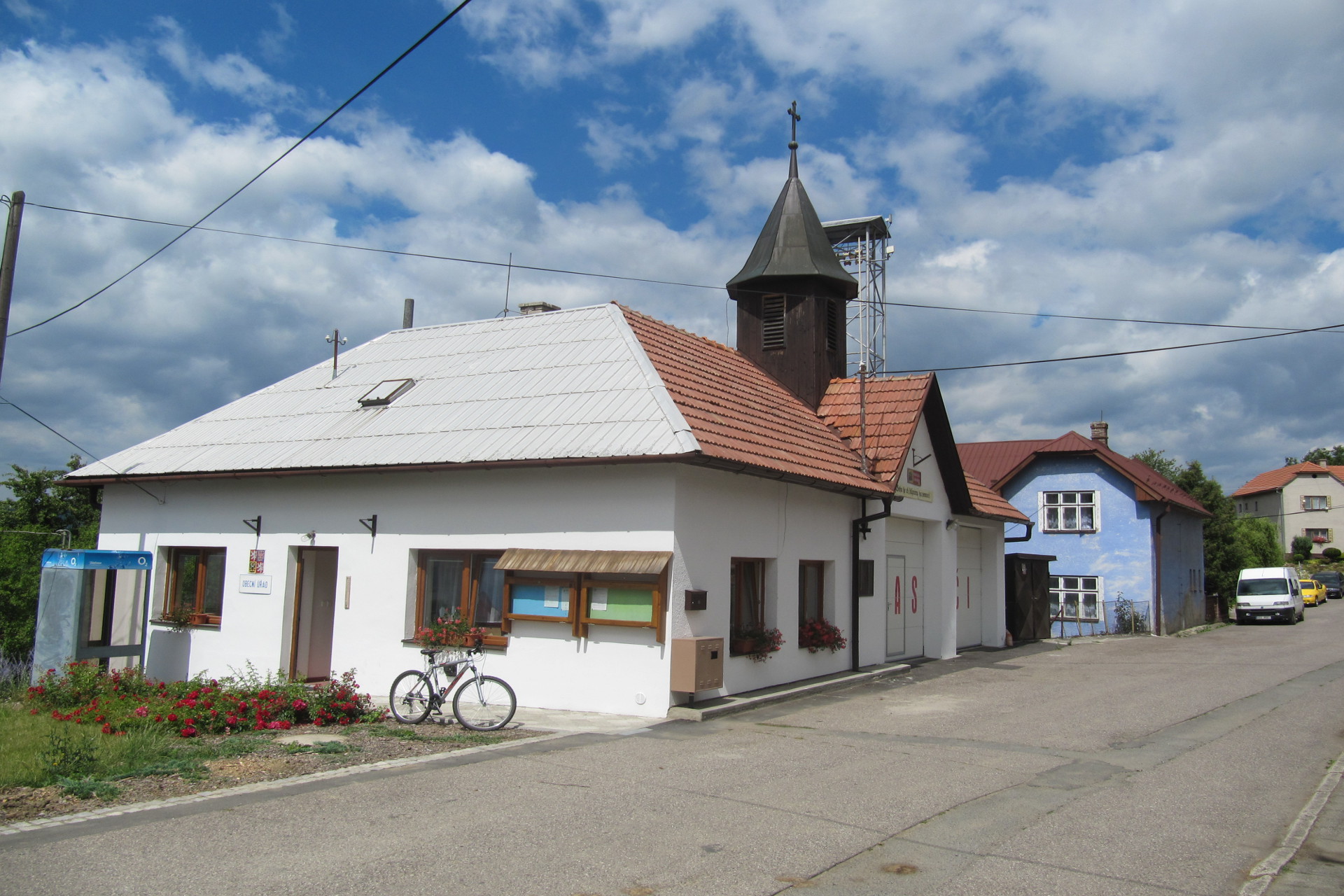 Vlachova Lhota - obecní úřad foto 1