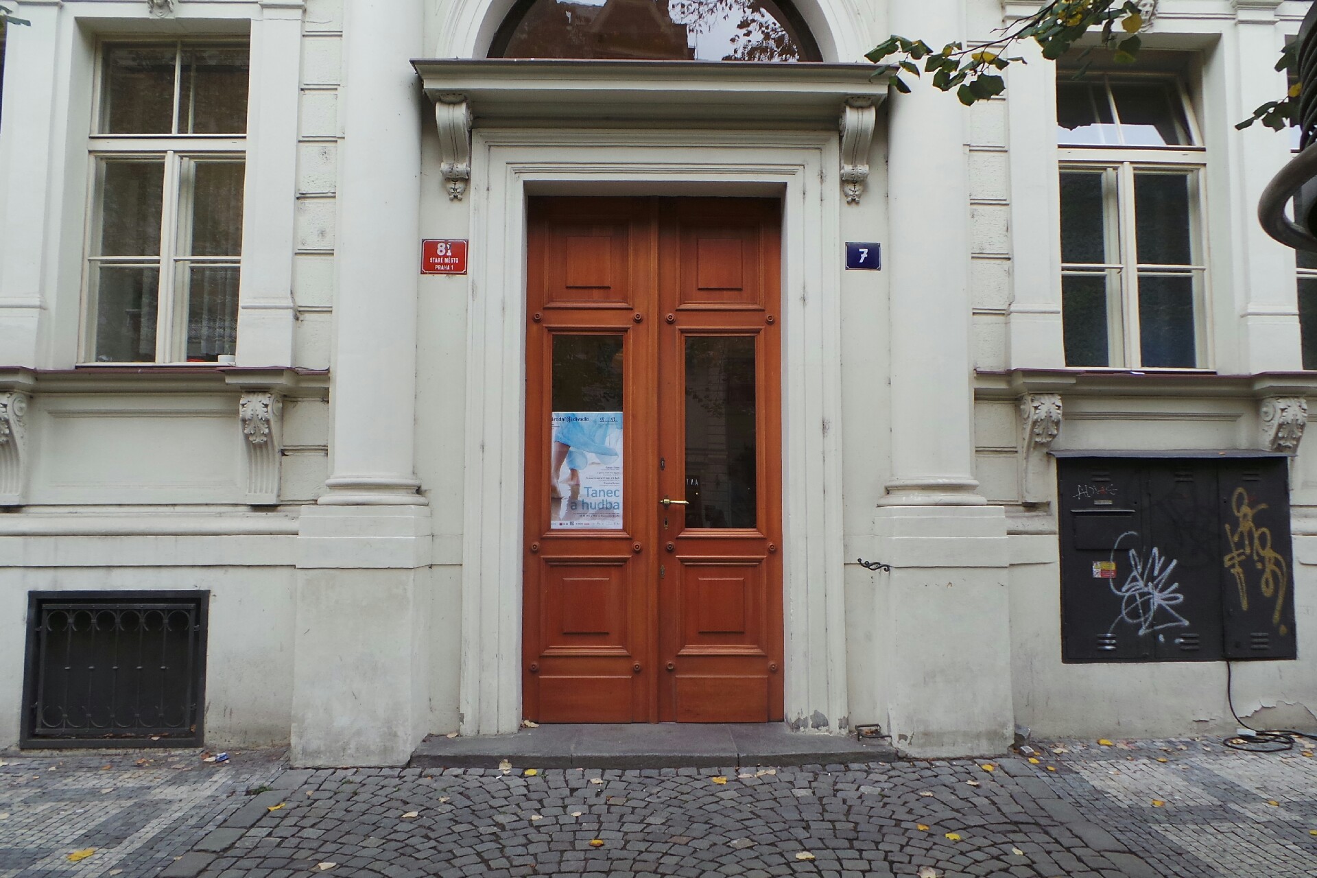 Taneční konzervatoř hlavního města Prahy, Praha 1, Křížovnická 7