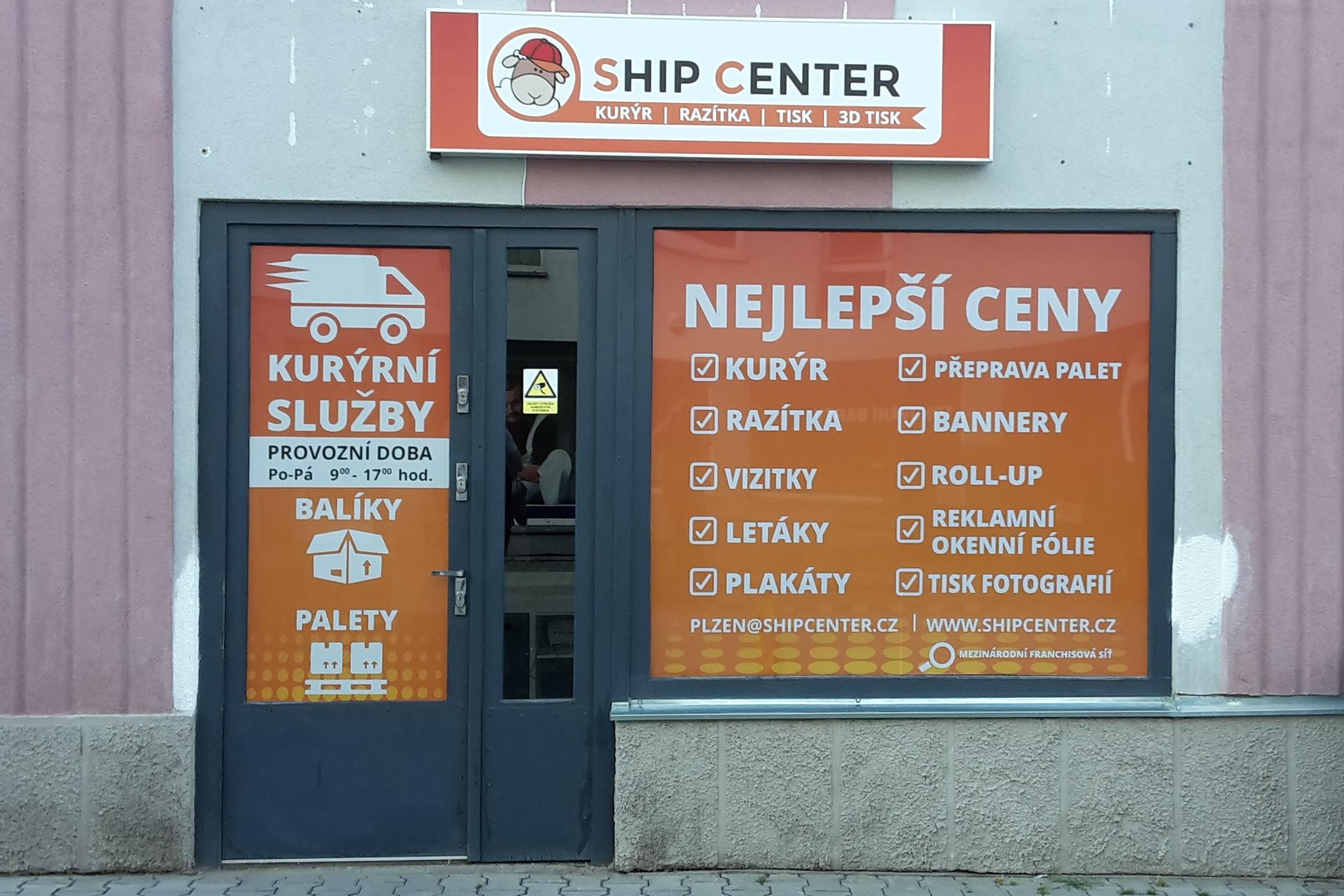 Ship Center