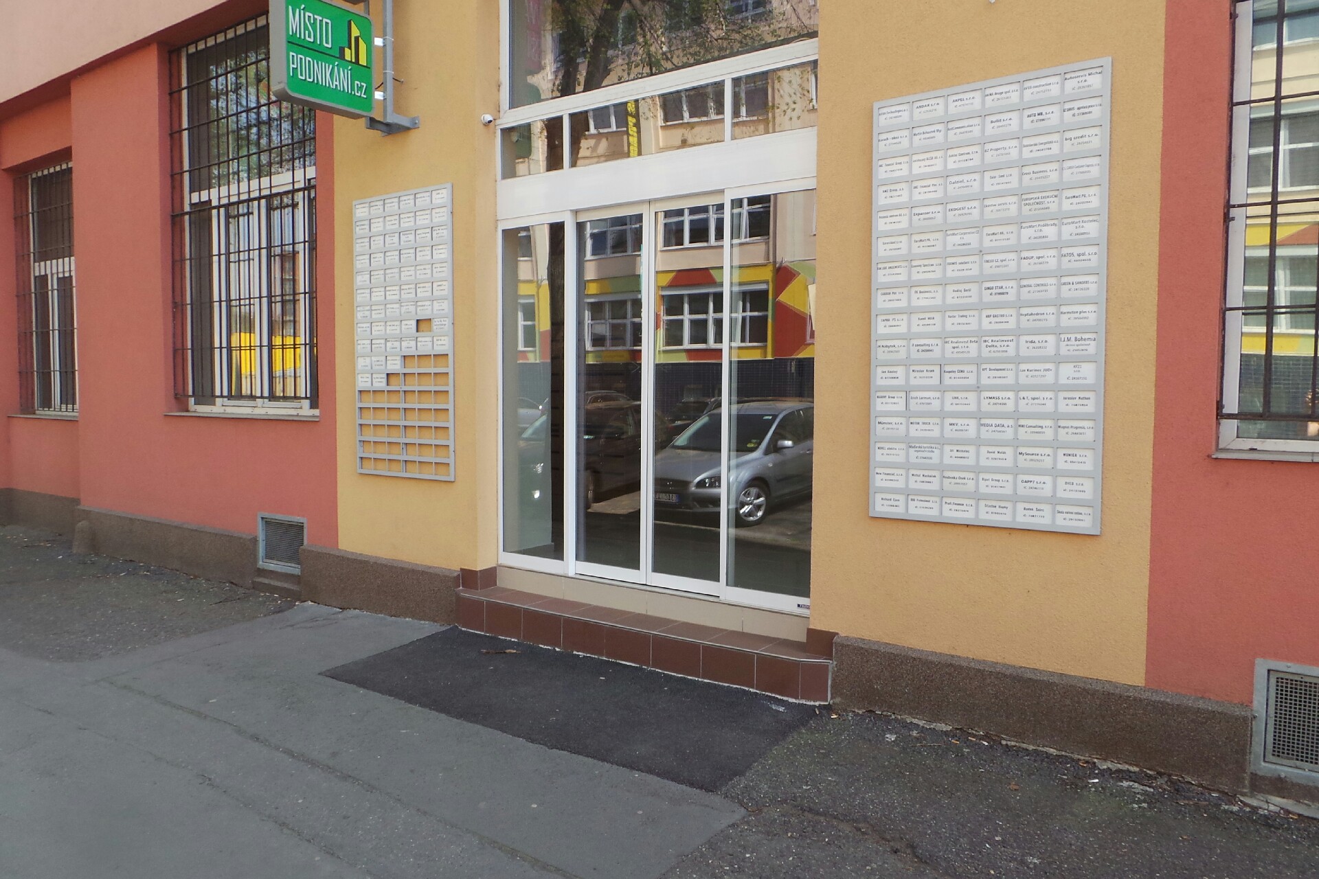 FINEXX CZ, spol. s r.o. foto 1