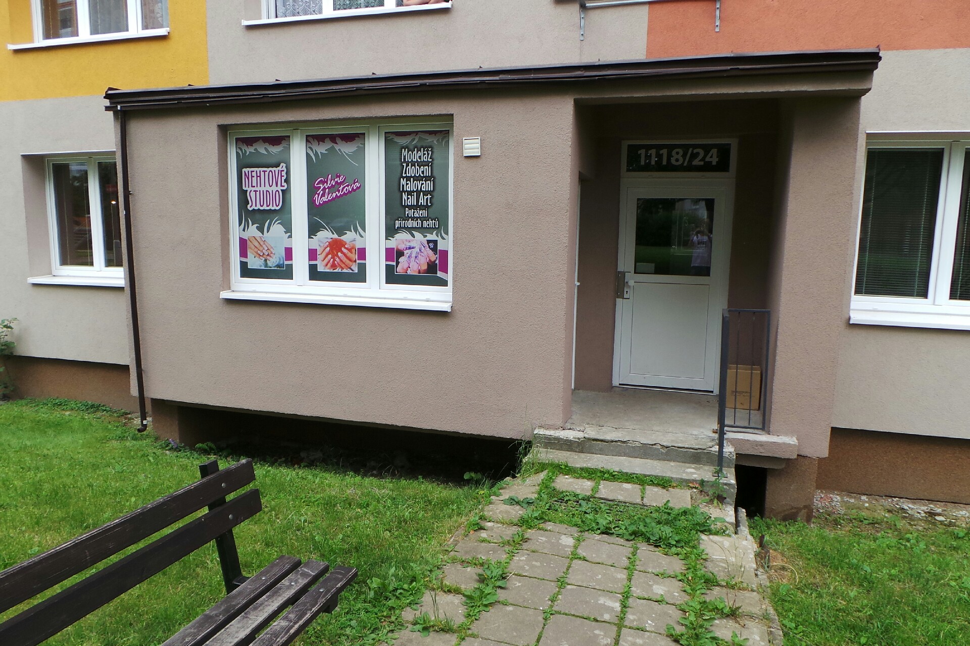 Silvie Valentová - modeláž nehtů