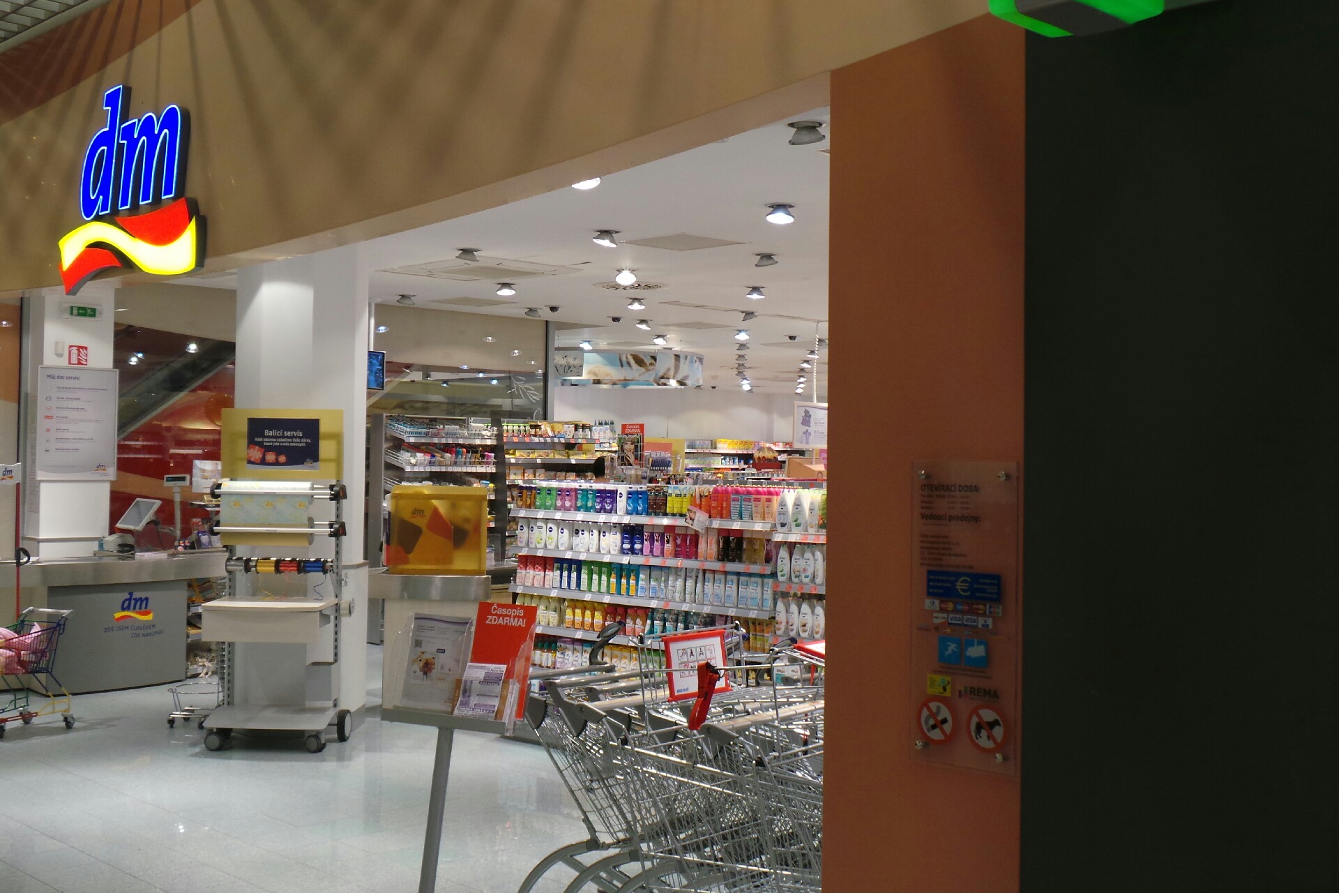 dm drogerie markt s.r.o.