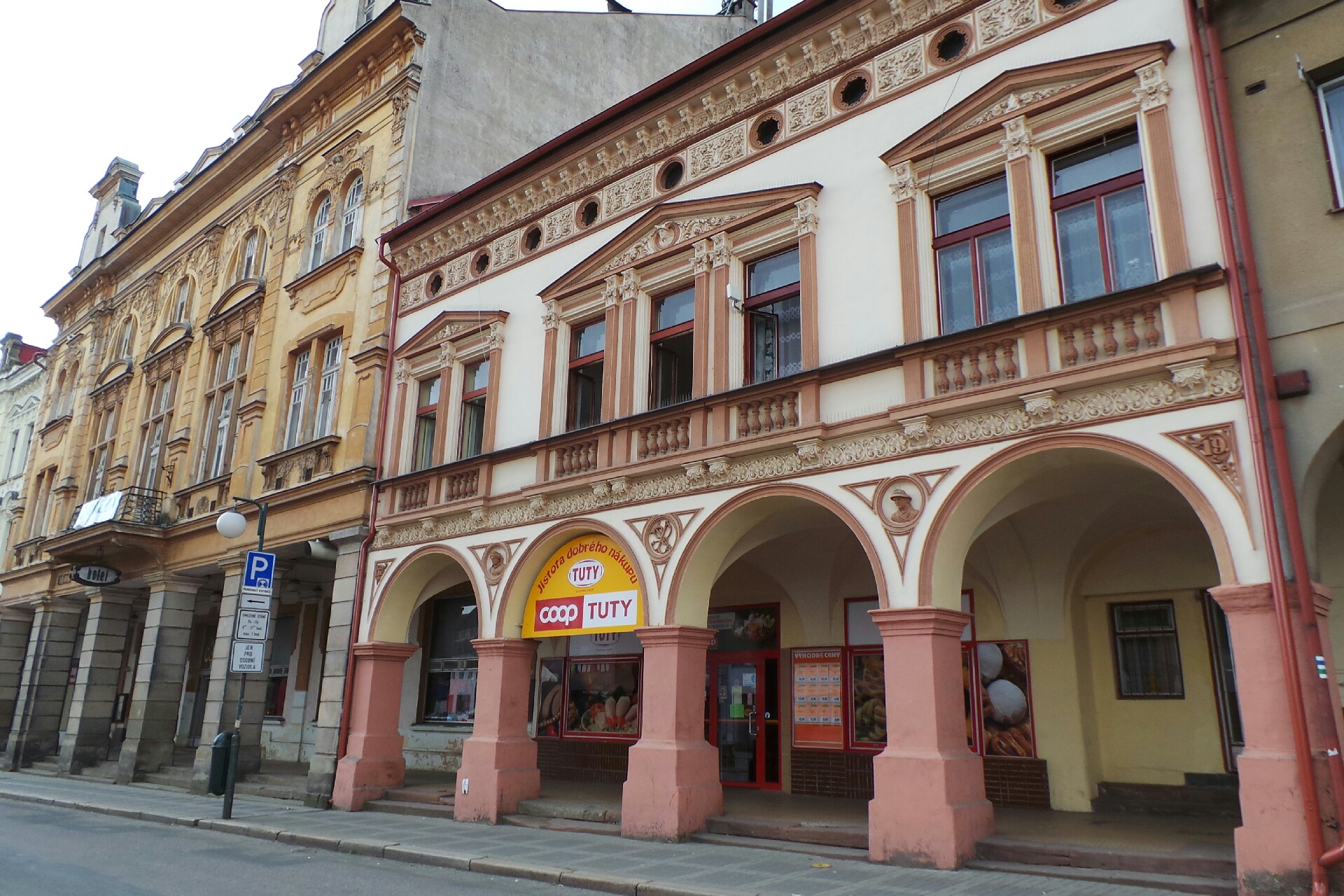 Jednota, spotřební družstvo Nová Paka - COOP foto 2