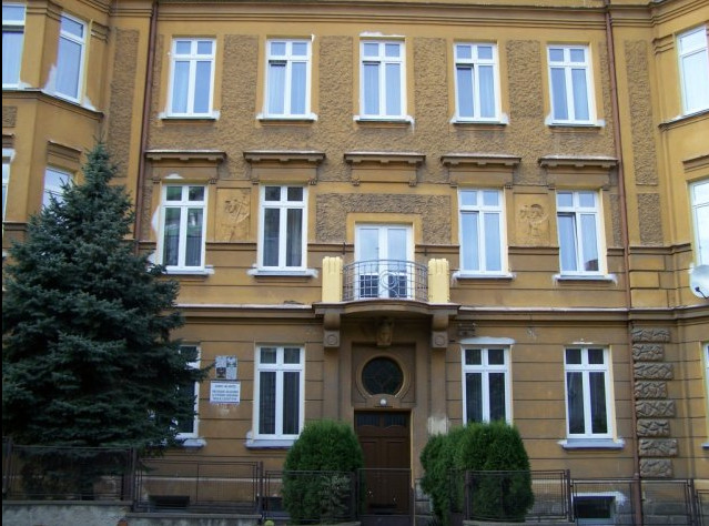 Obchodní akademie a Střední odborná škola logistická, Opava foto 3